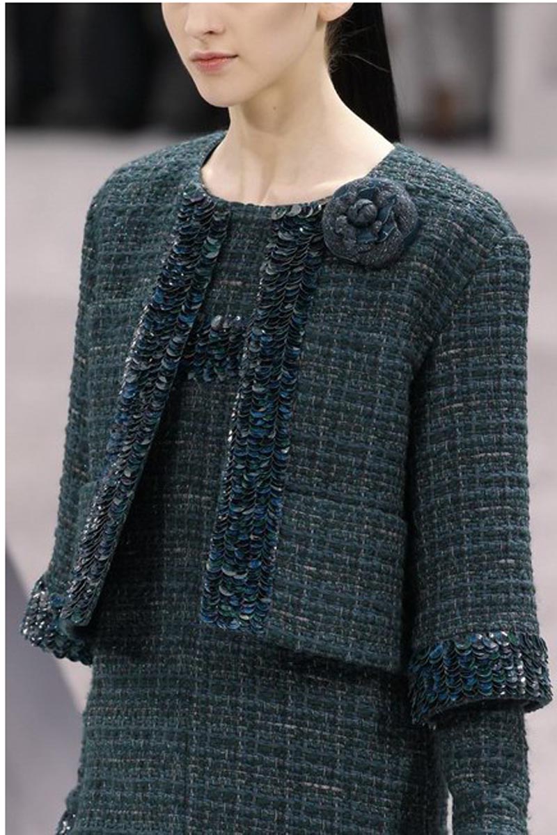 La chaqueta de tweed: la pieza más clásica que protagoniza los looks más  modernos