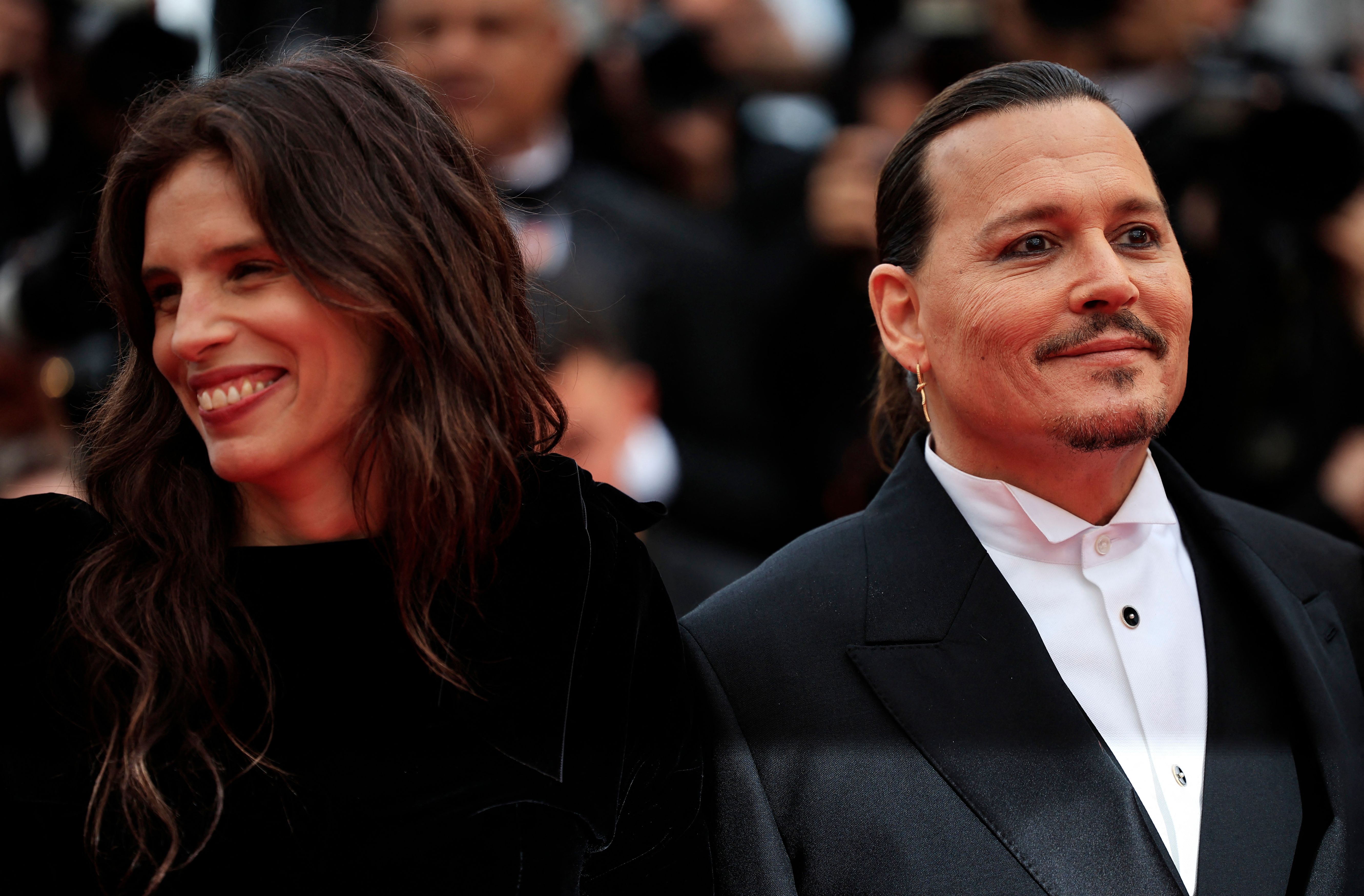 Cannes se enreda con el Me Too al abrir el festival con un acartonado Johnny Depp