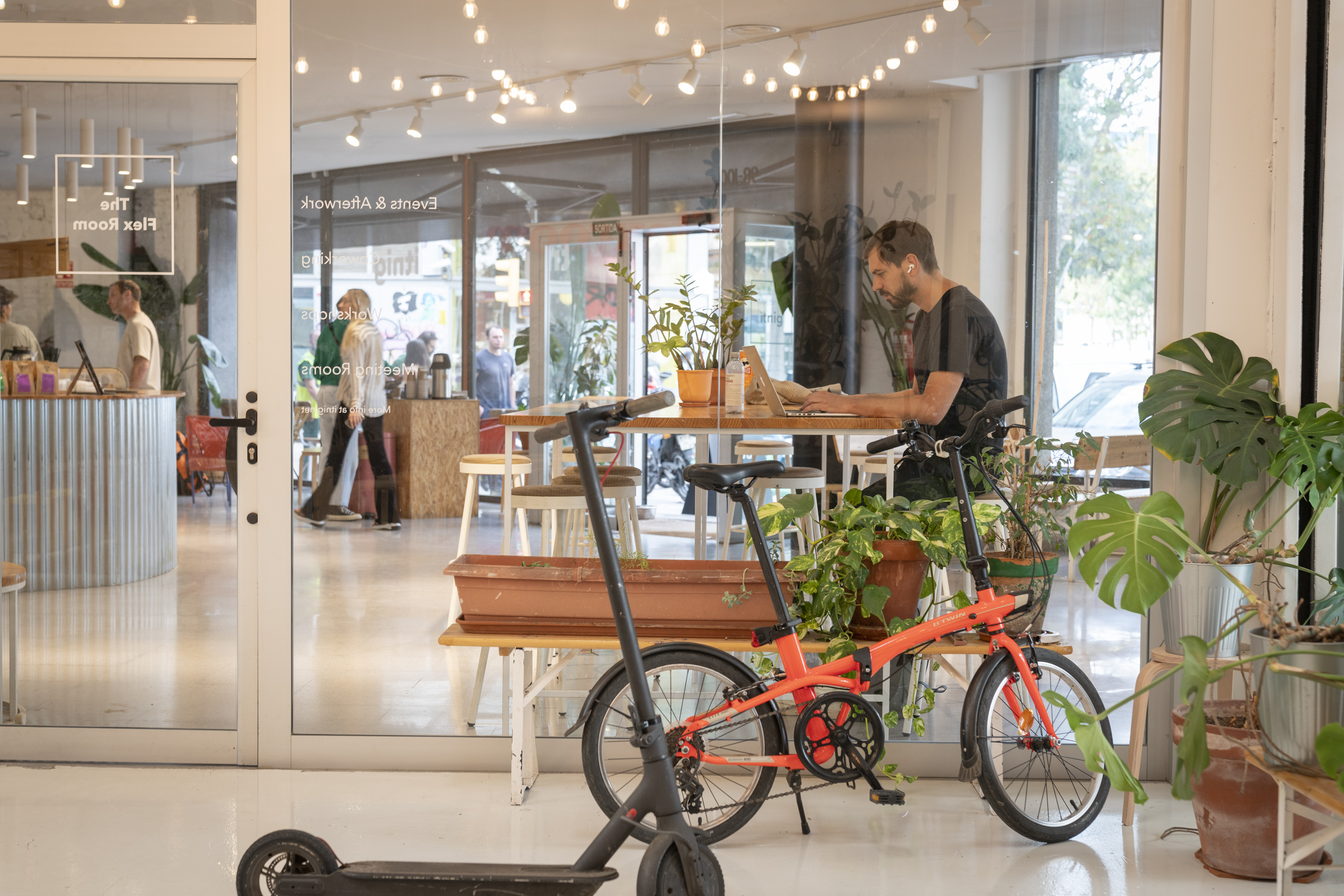 Los trabajadores expatriados podrán seguir en la Seguridad Social tras el plazo máximo de cotización en otro país