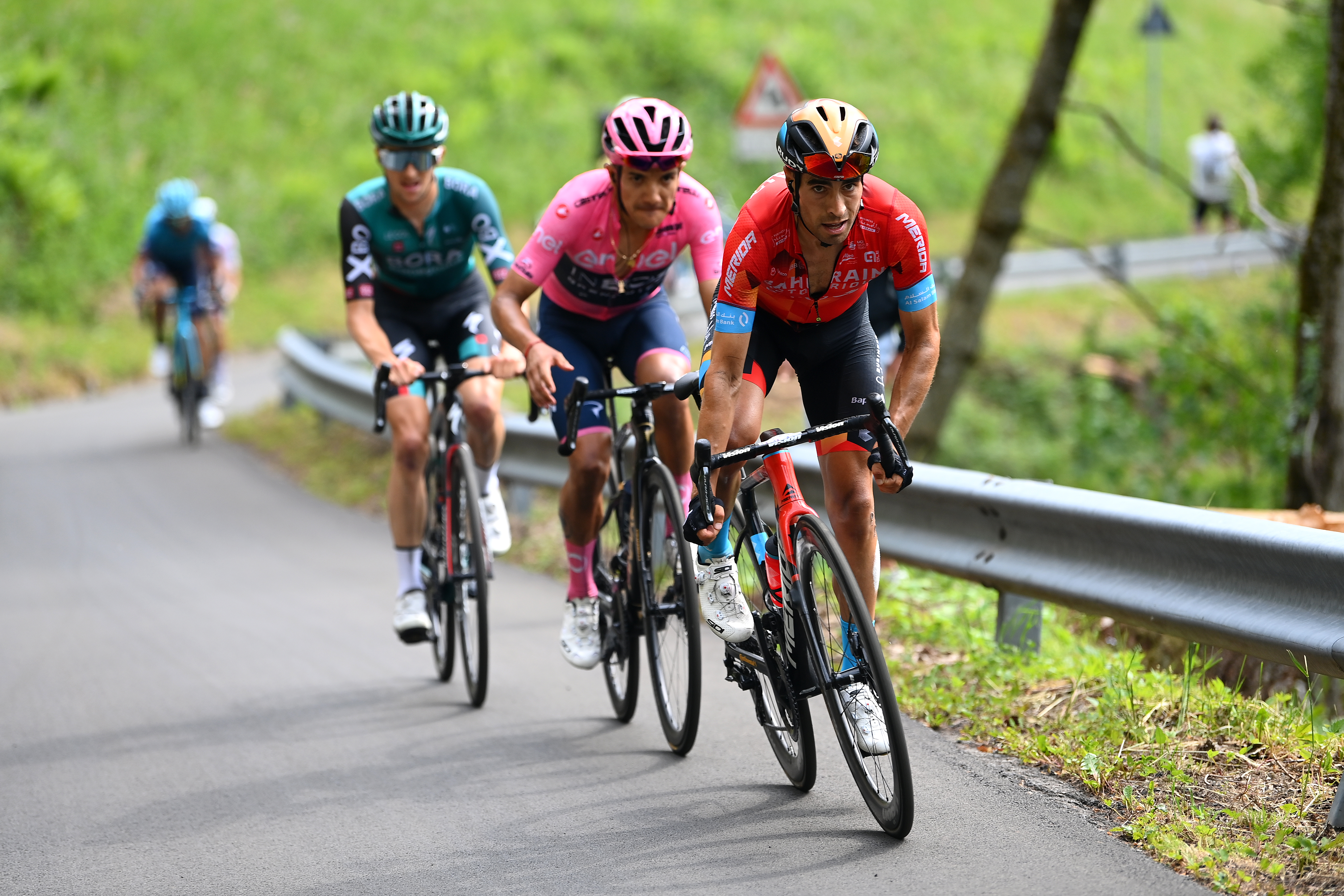 Landa acelera en Santa Cristina, pero no se quita del cogote a los favoritos del Giro de Italia