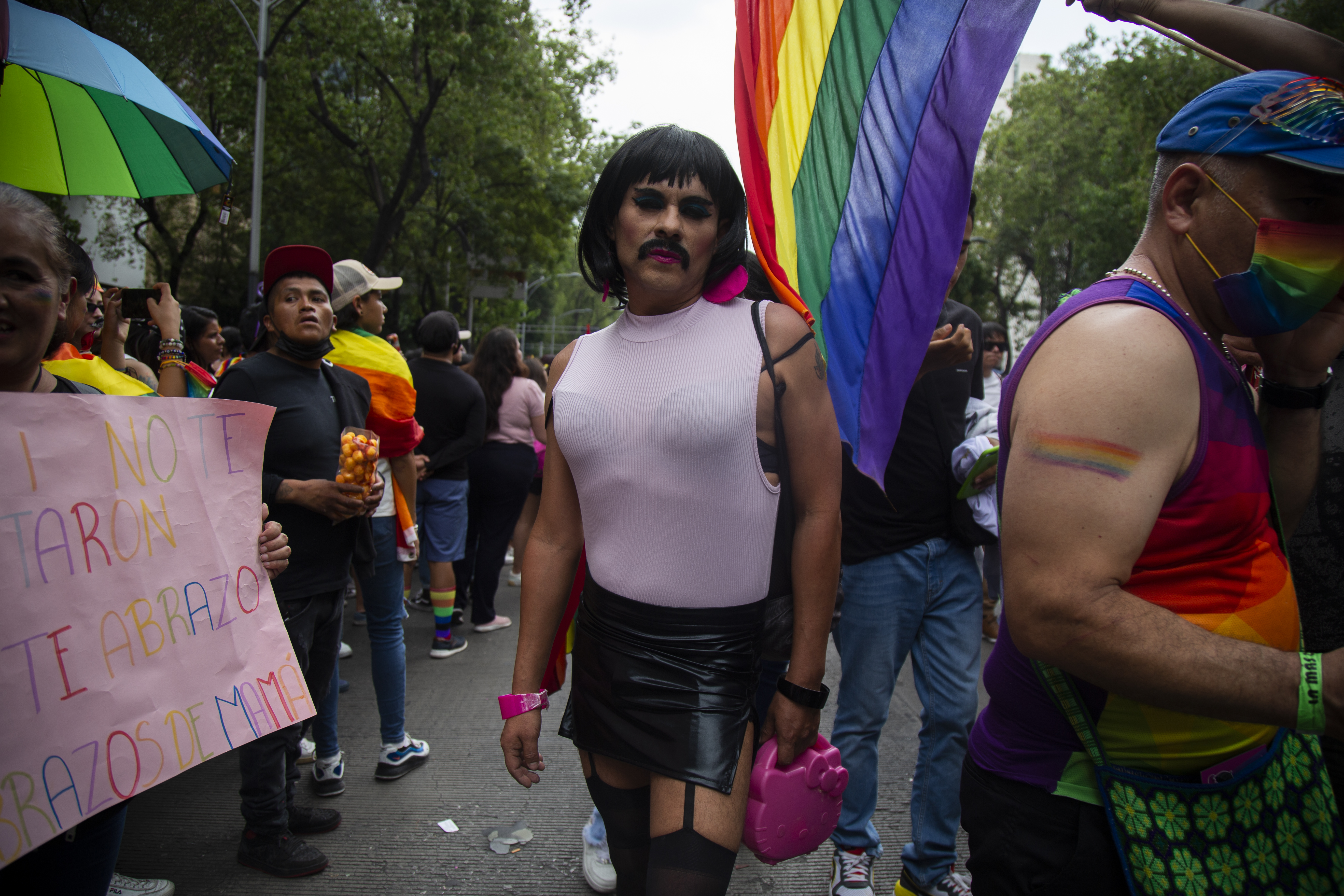 Las imágenes de la marcha del orgullo LGBT+ en Ciudad de México | Fotos |  EL PAÍS México