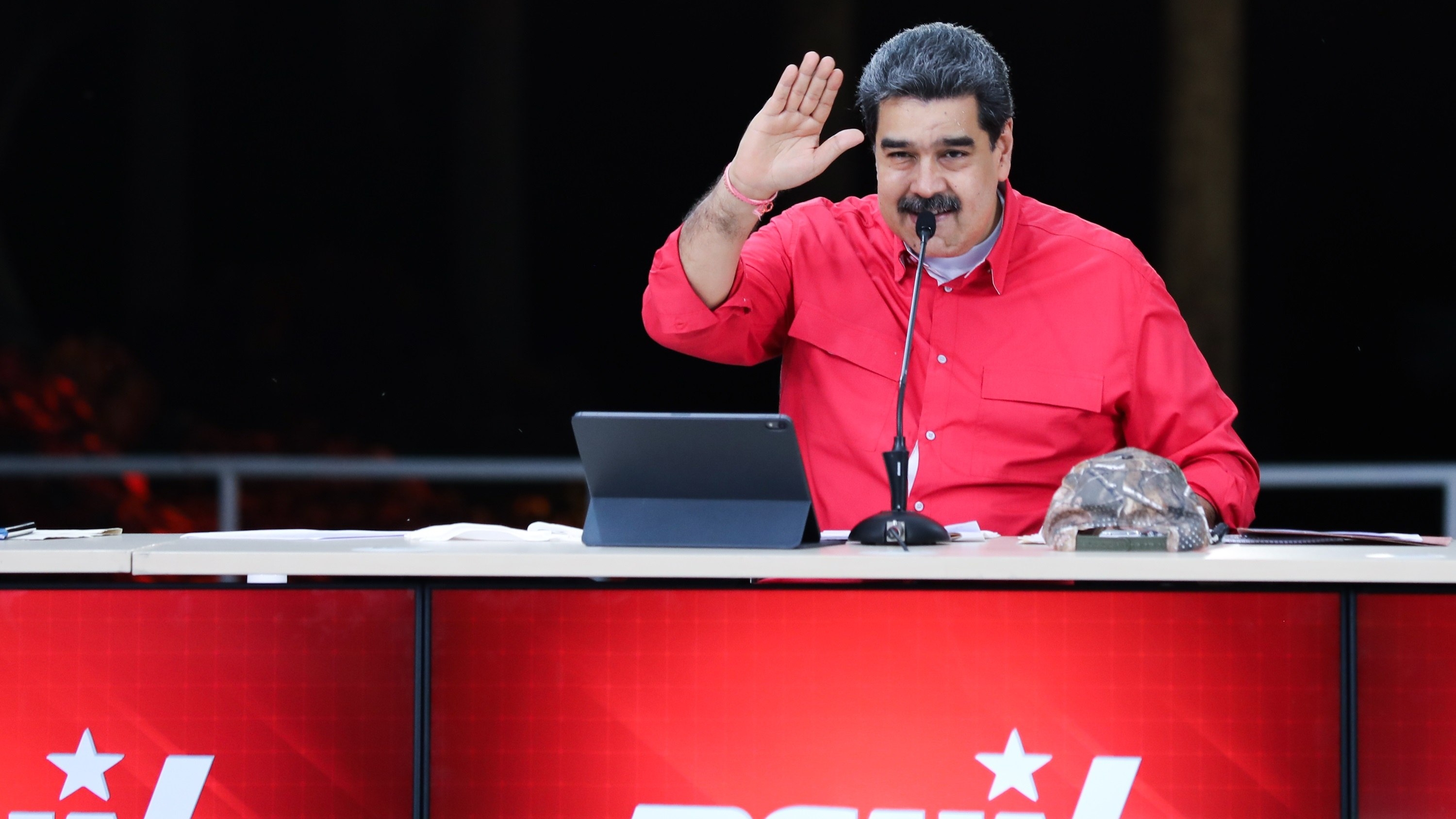 Maduro condiciona diálogo com a oposição à suspensão de todas as sanções contra a Venezuela