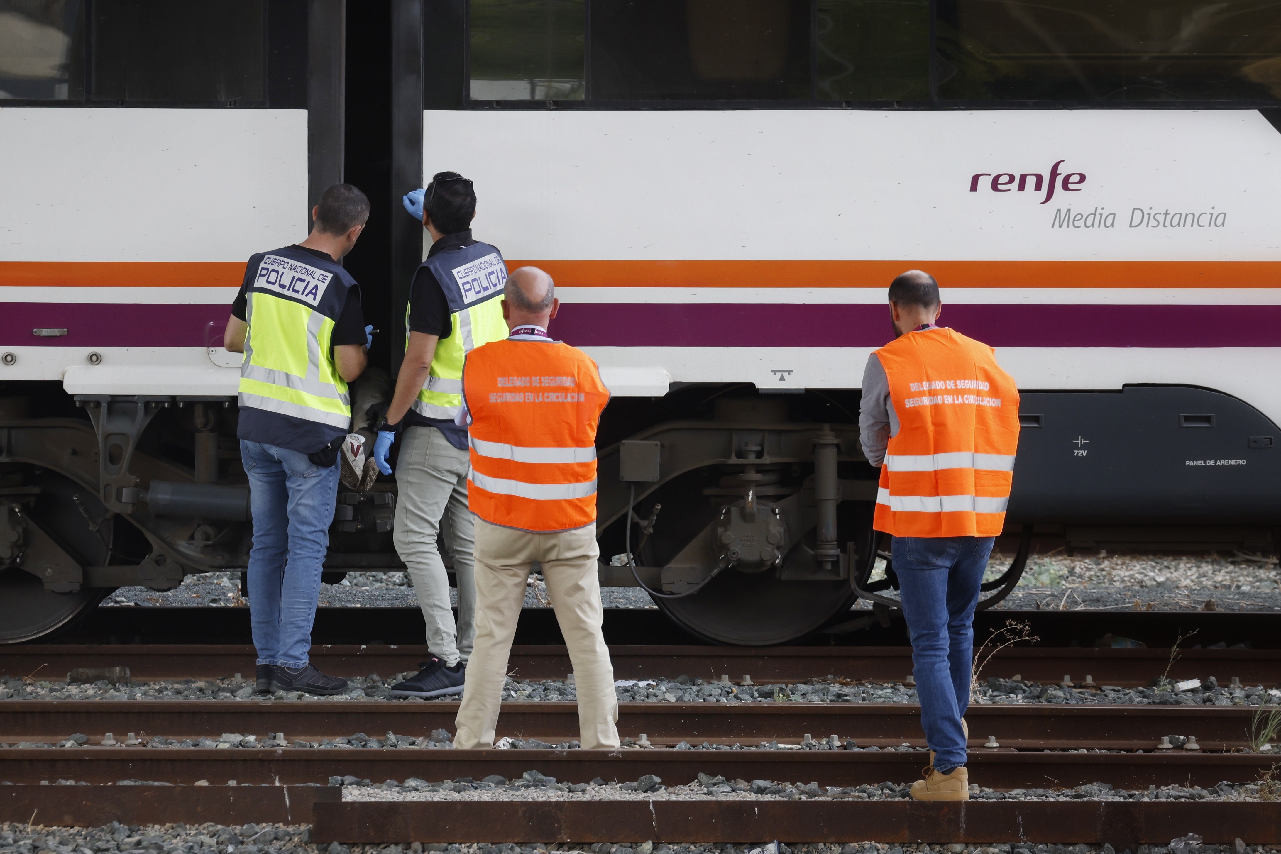 Hallado el cadáver de Álvaro Prieto entre unos vagones de tren en Sevilla