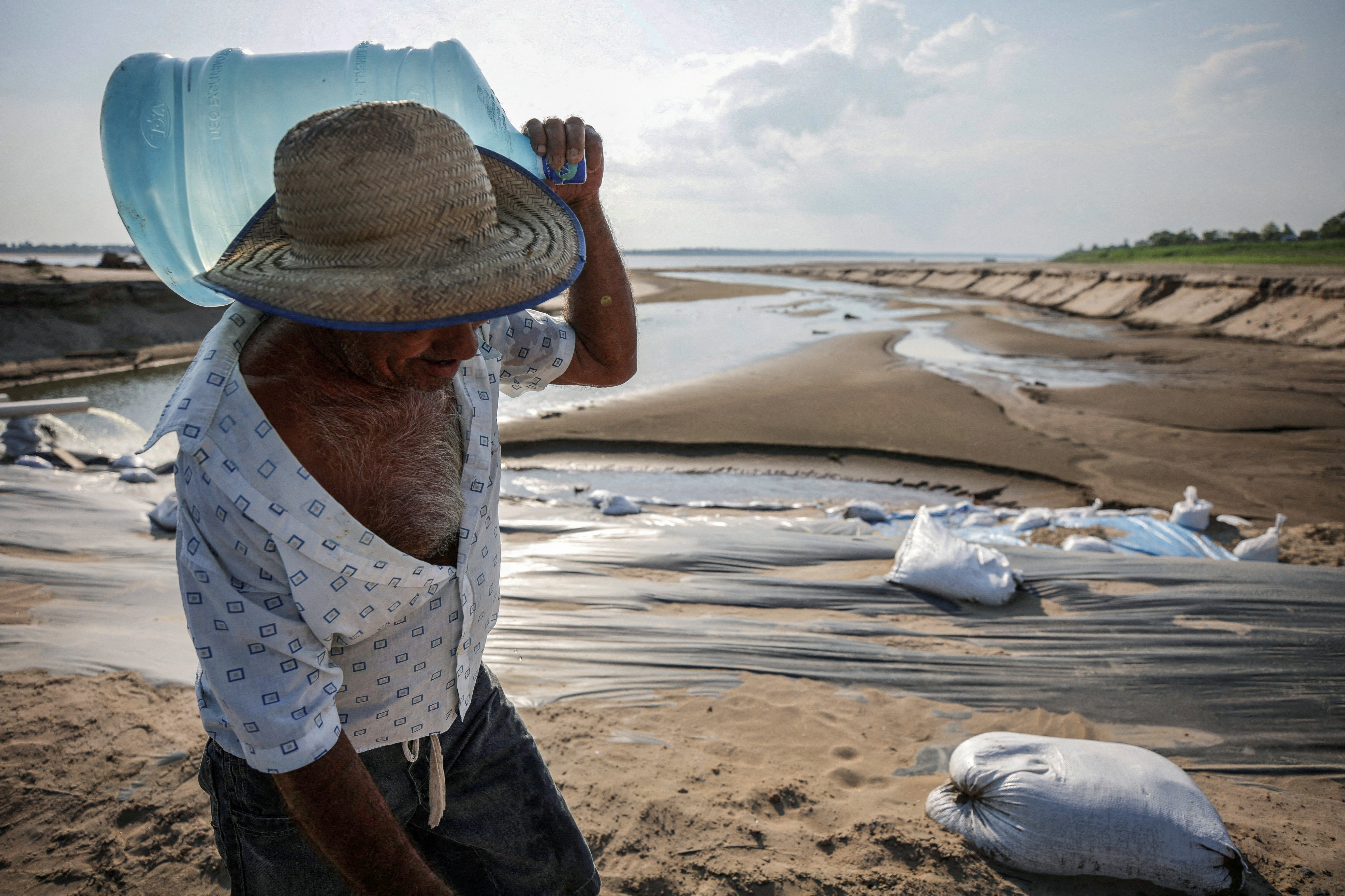 Red alert as Brazil suffers unbearable heat - The Day