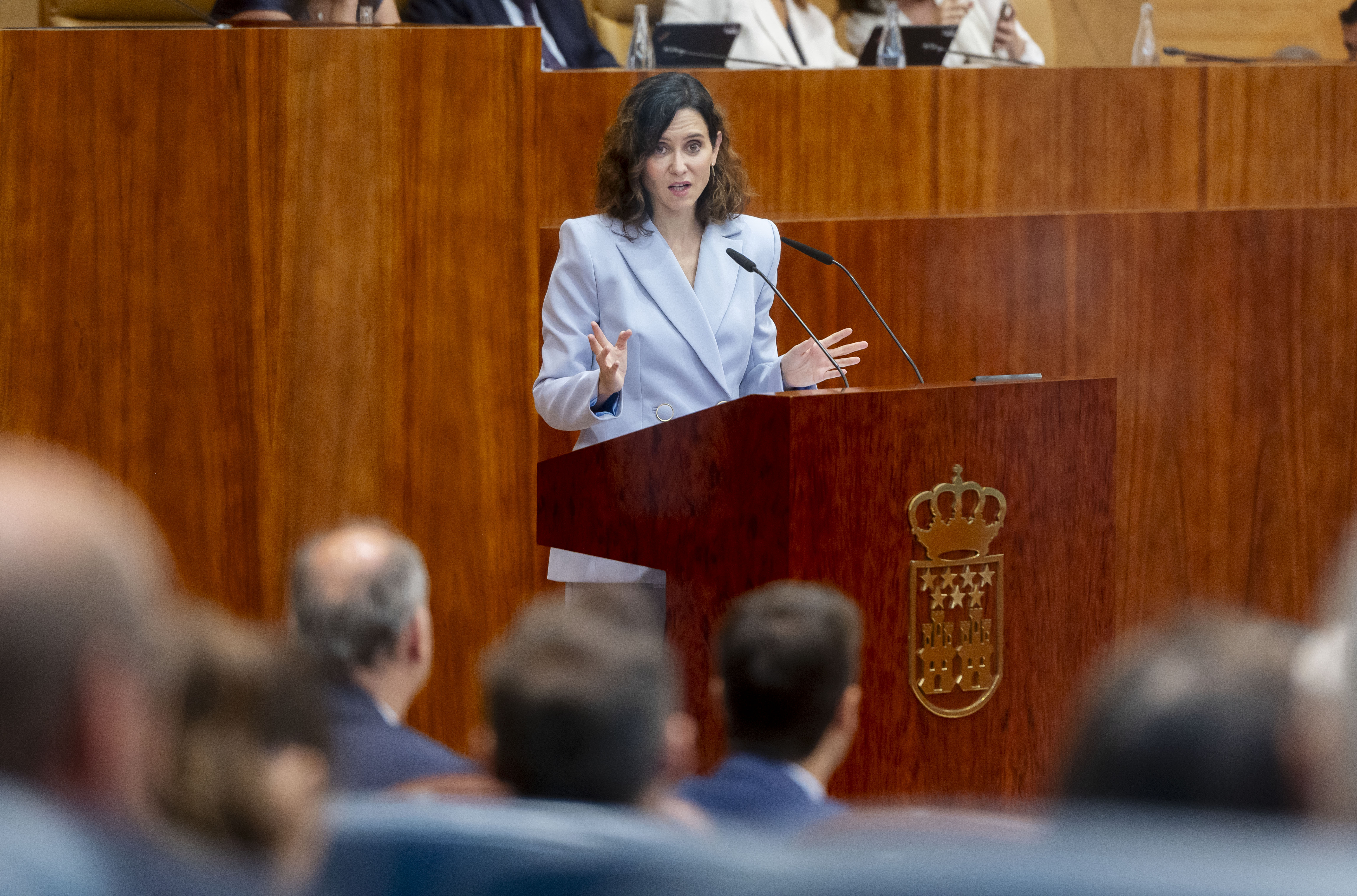 La presidenta de la Comunidad de Madrid, Isabel Díaz Ayuso, interviene durante el Debate sobre el Estado de la Región, en la Asamblea de Madrid, a 11 de septiembre de 2025, en Madrid (España). La Asamblea de Madrid acoge hoy y mañana, 11 y 12 de septiembre, el Debate sobre el Estado de la Región, que da inicio al año parlamentario y supone el reencuentro de la presidenta de la Comunidad de Madrid con la oposición. El debate está marcado por la crisis en Gaza y la migración.
11 SEPTIEMBRE 2025;AYUSO;ISABEL DÍAZ AYUSO;PRESIDENTA;PRESIDENTA DE MADRID;OPOSICIÓN;VOX;PSOE;MADRID;DEBATE;ESTADO DE LA REGIÓN;GAZA;MIGRACIÓN;ASAMBLEA
Alberto Ortega / Europa Press
11/09/2025