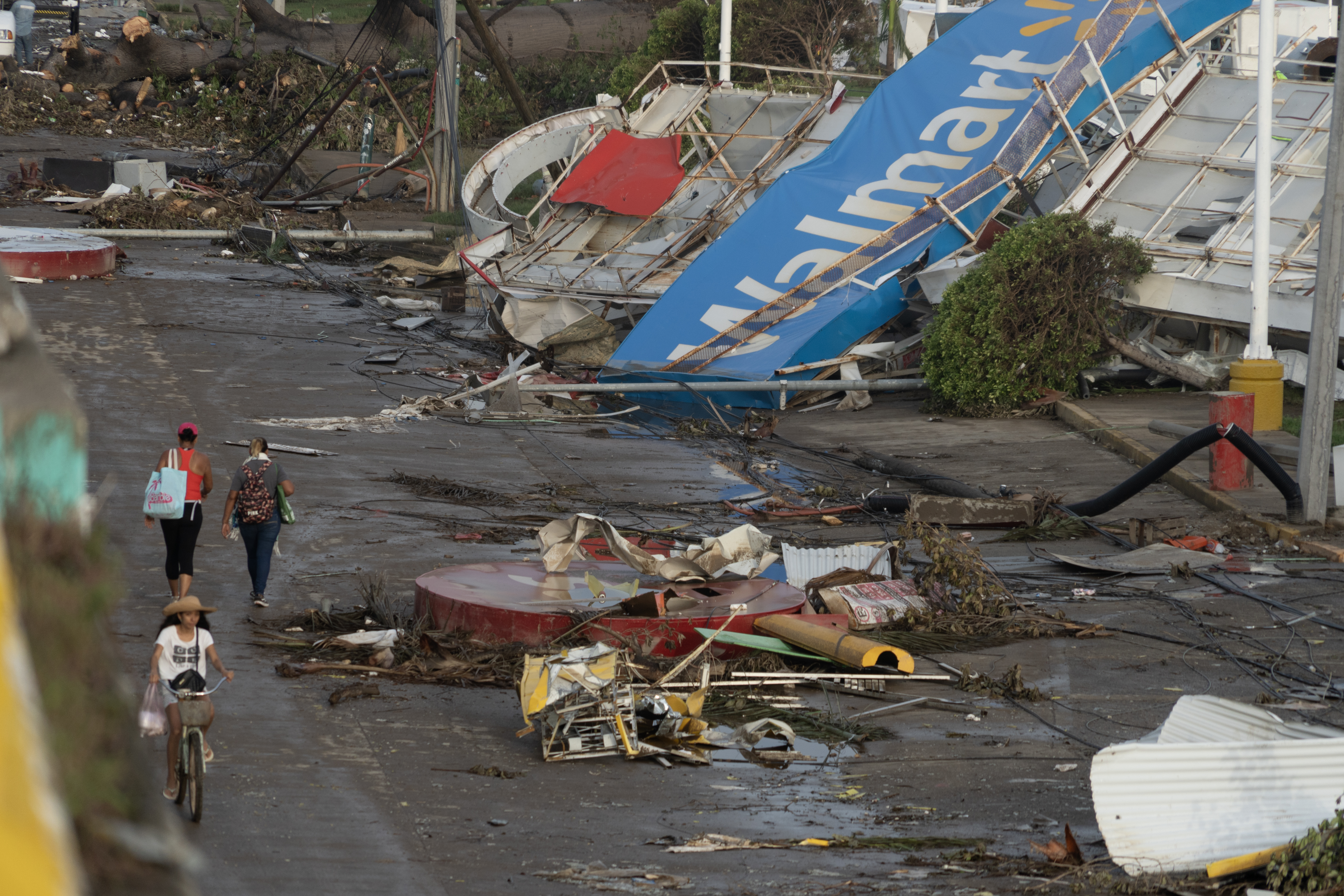 La cifra de víctimas en Guerrero sube a 45 muertos y 47 desaparecidos tras el paso del huracán ‘Otis’