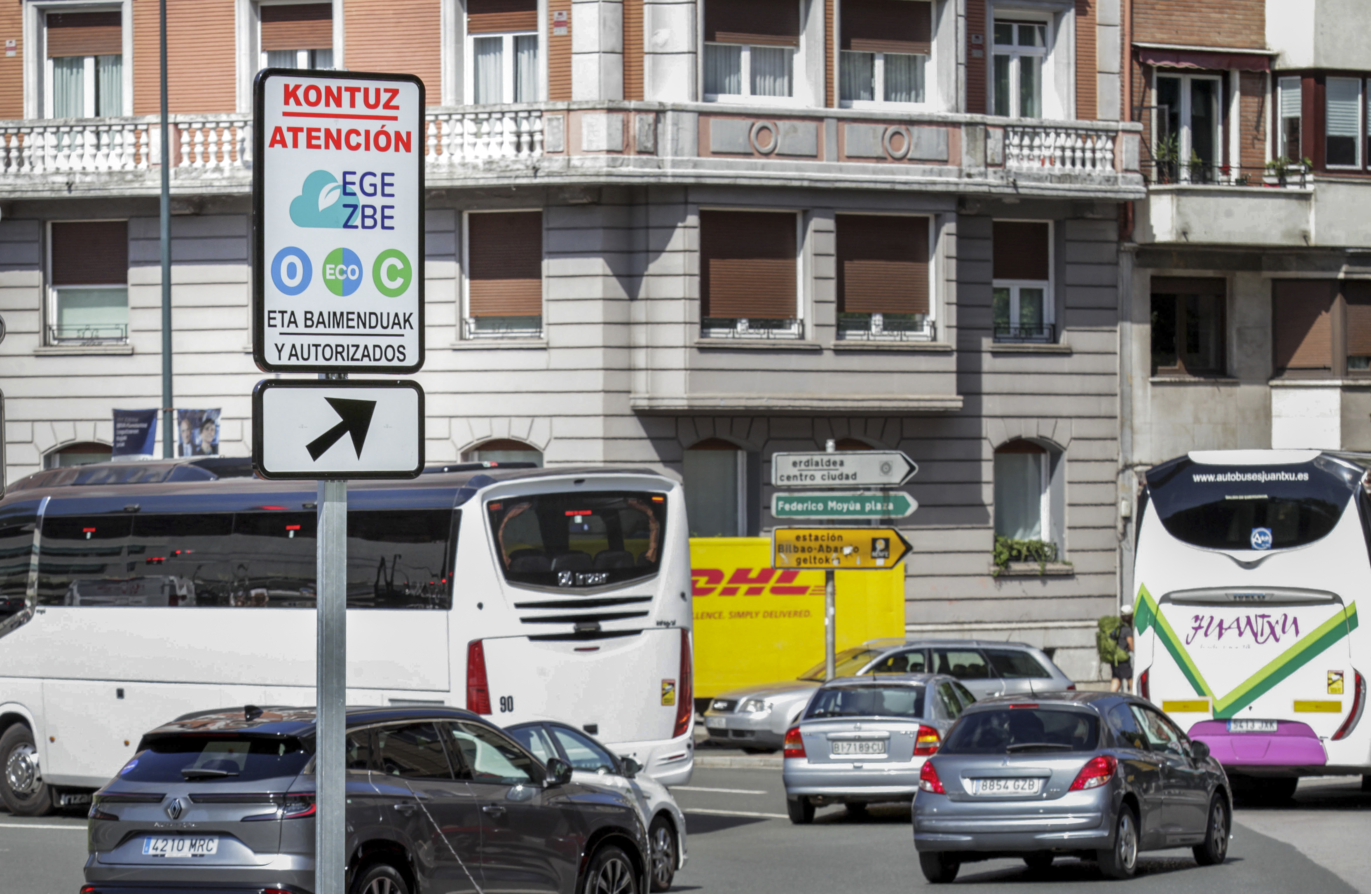 La calidad del aire mejora en España, pero sigue lejos de los nuevos  límites de contaminación de la UE | Clima y Medio Ambiente | EL PAÍS, image size:4681x3054
