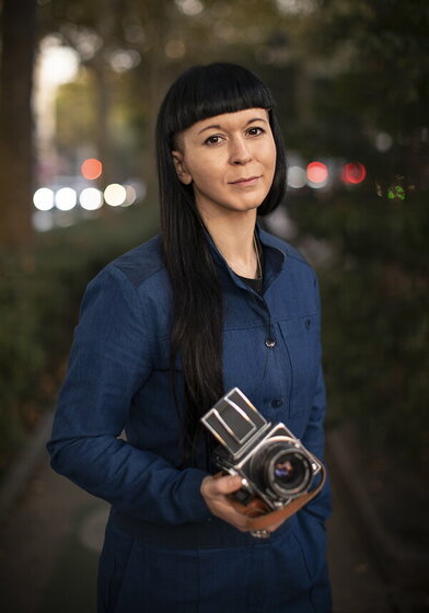 Rhiannon Adam, la fotógrafa que viajará a la Luna: “Llevaré mi Polaroid de toda la vida”