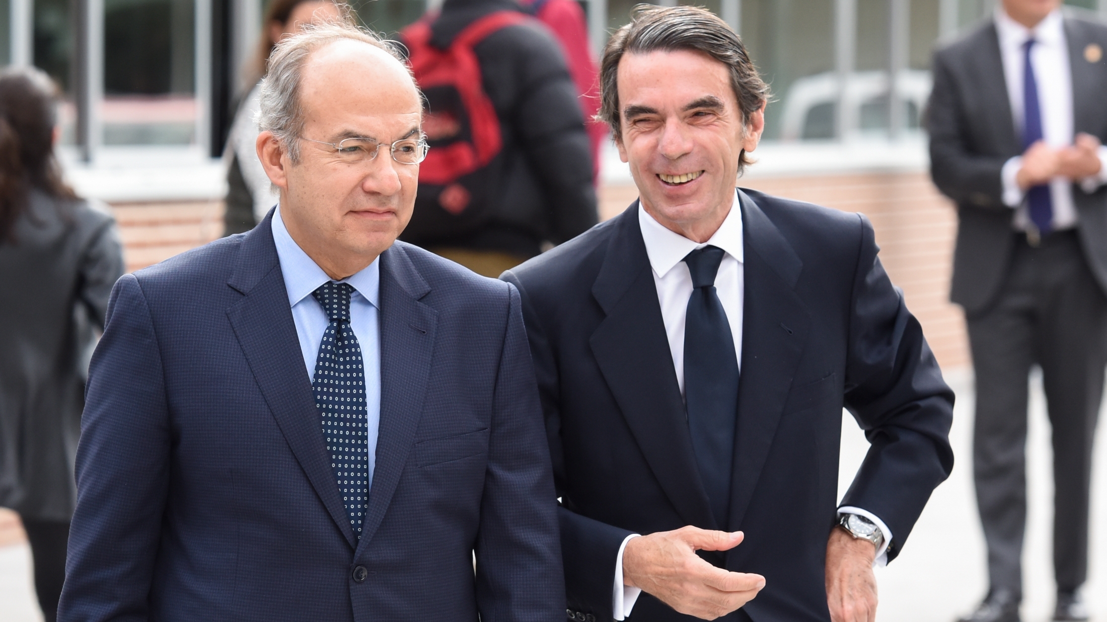 España concede un permiso de residencia a Felipe Calderón gracias a José  María Aznar | EL PAÍS México