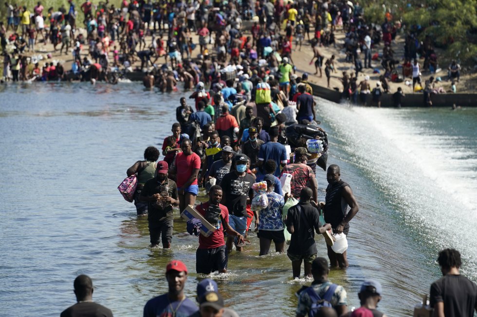 Las im genes de la caravana migrante en Texas Fotos Sociedad