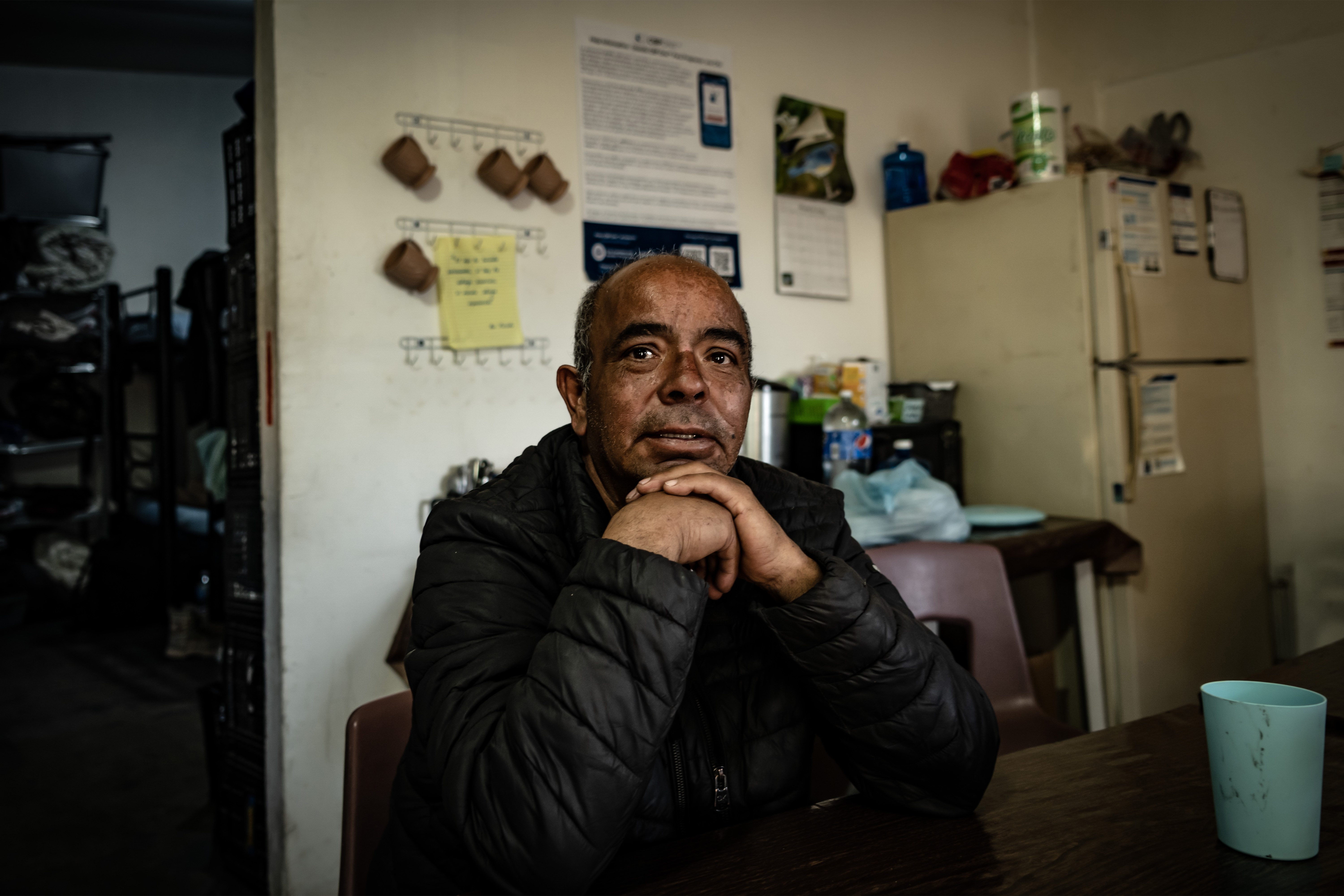 O mexicano Jaime Rodríguez no abrigo municipal de Puerto Palomas (Chihuahua), na quarta-feira passada.
