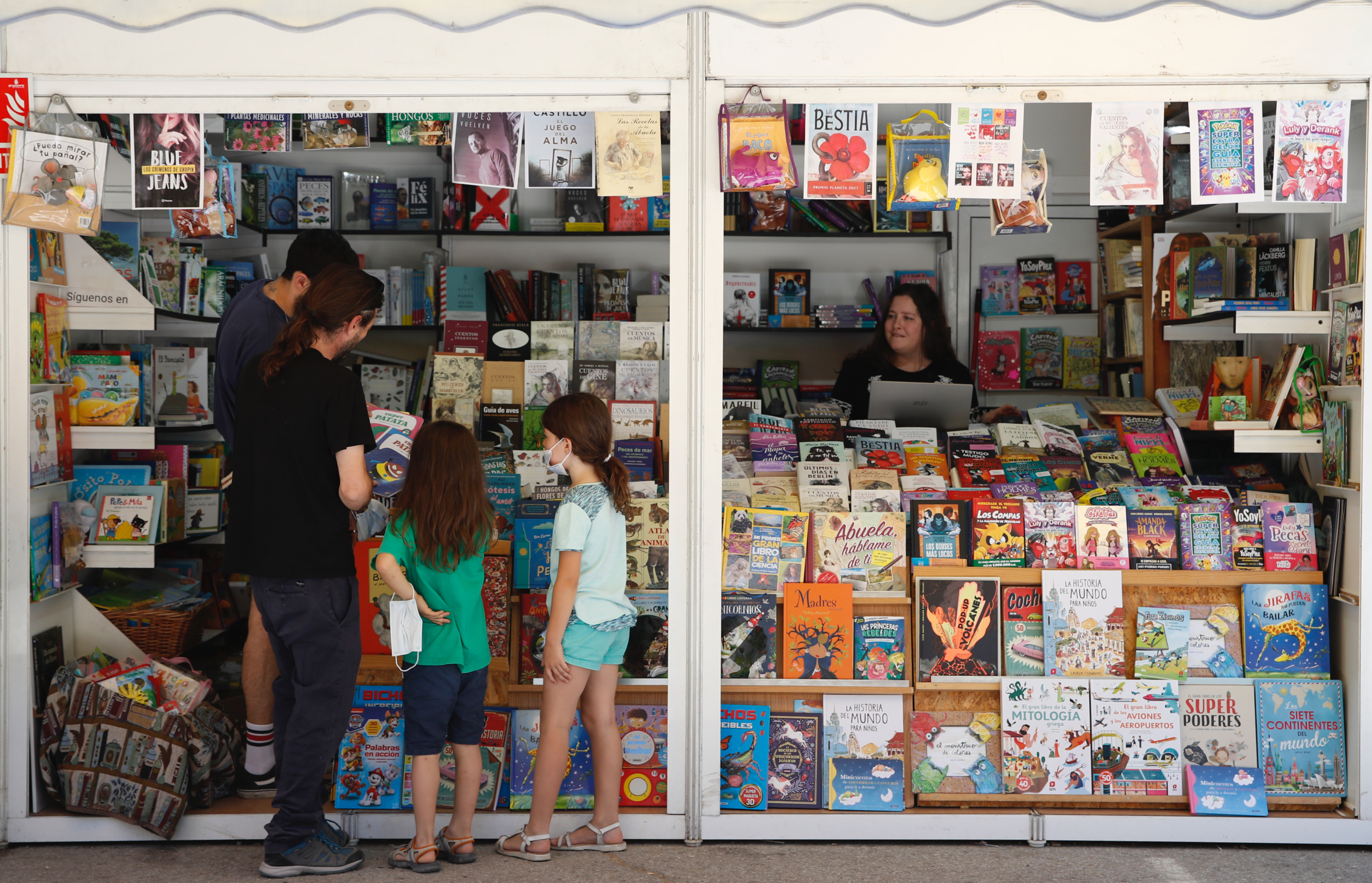 El rastro de la pandemia en la Feria del Libro de Madrid