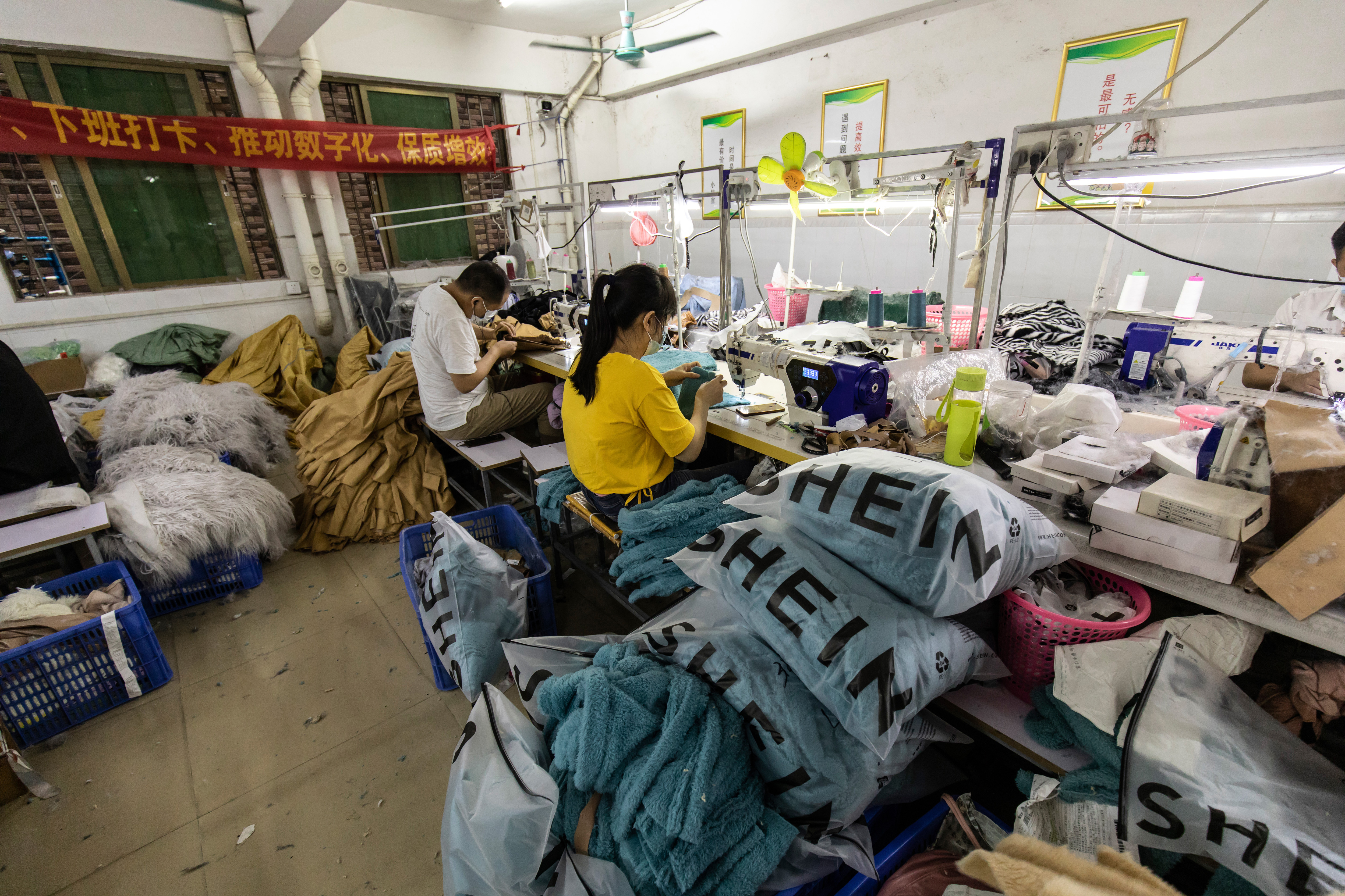 Shein: la voracidad del enigmático grupo textil chino que le está comiendo terreno a Zara Negocios | EL PAÍS