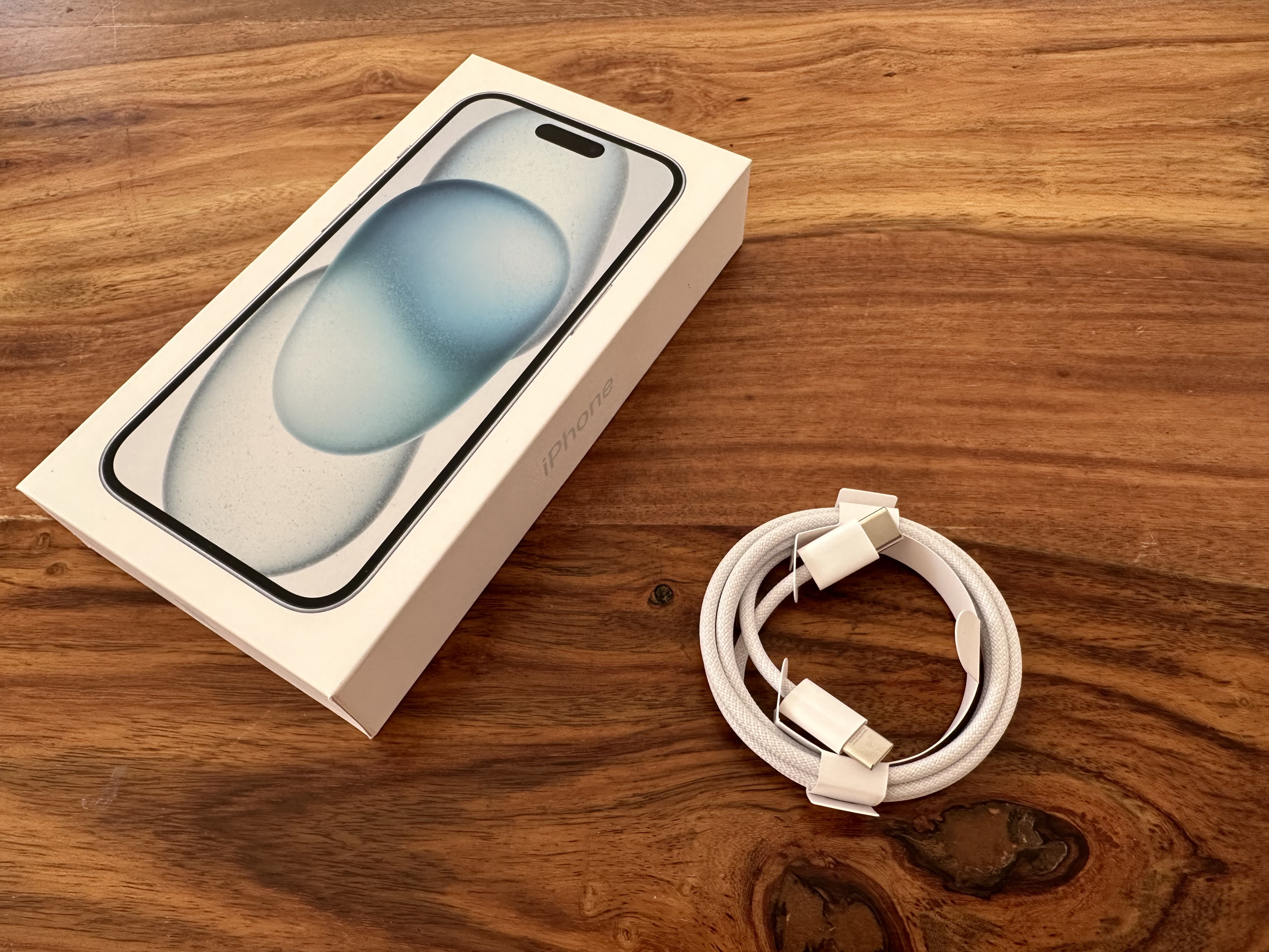 El accesorio de AliExpress que mejora al oficial de Apple en funciones y  precio
