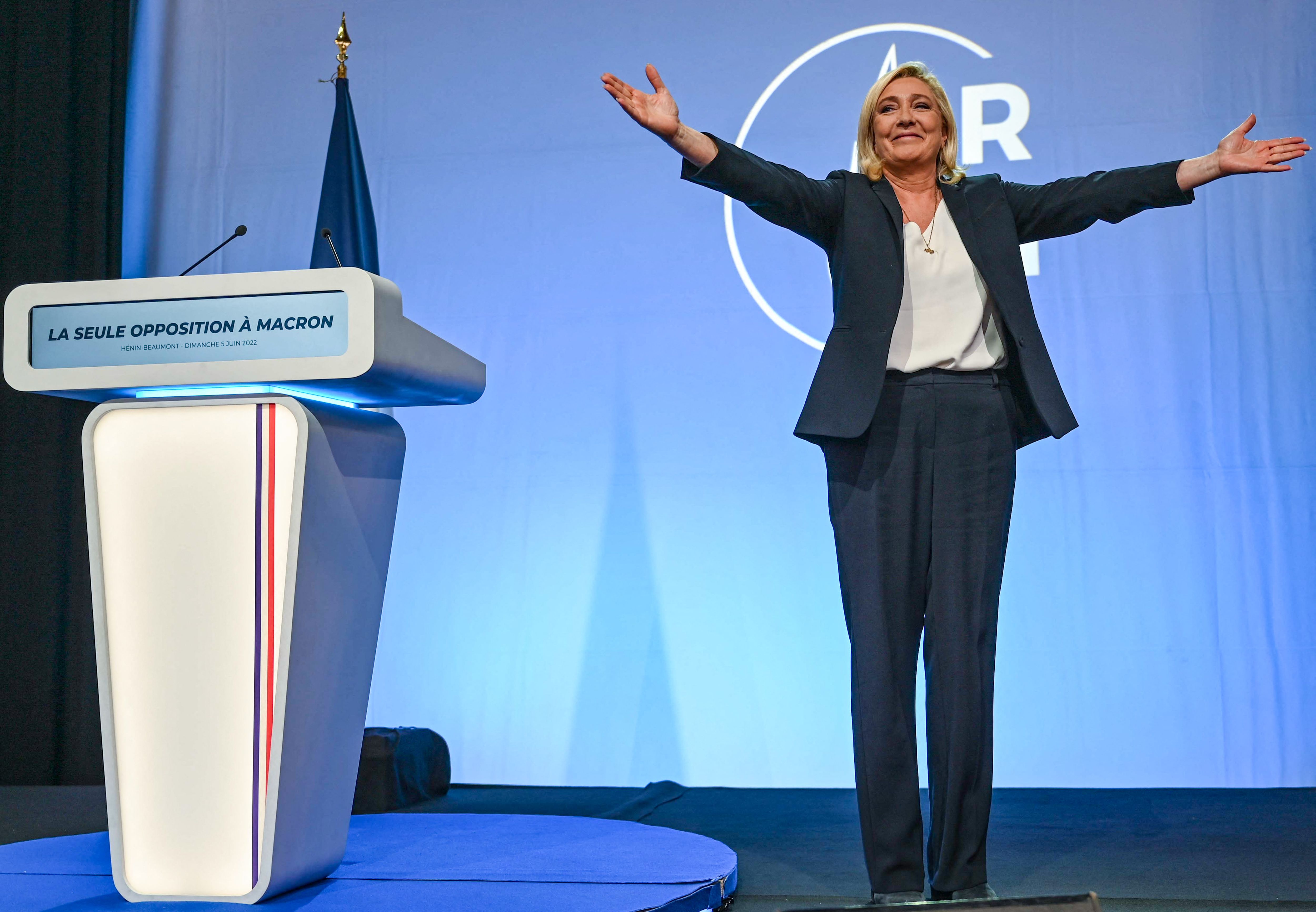 Una Le Pen desdibujada se resigna a perder en las elecciones legislativas tras ser finalista en las presidenciales