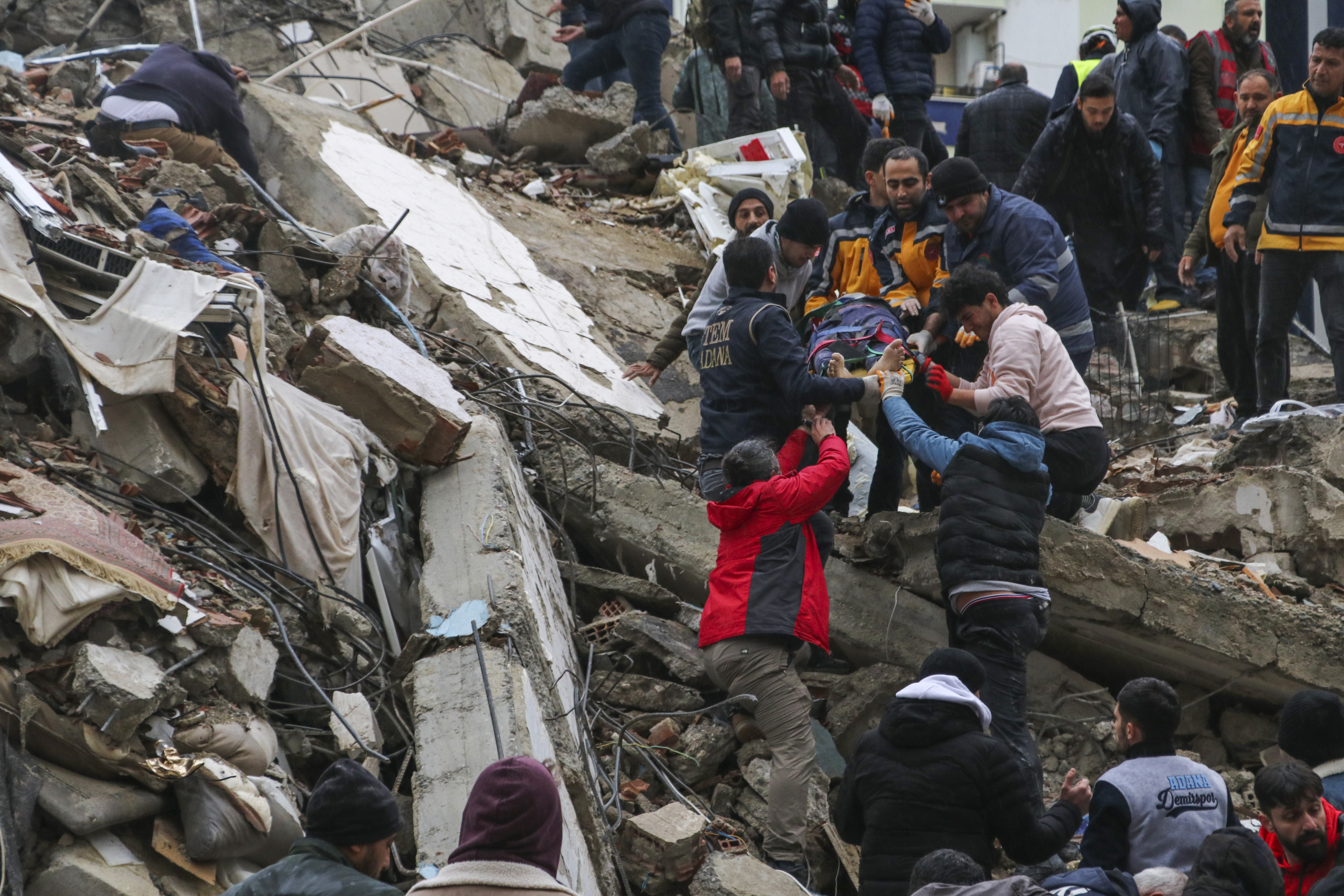 Vídeo | Terremoto en Turquía y Siria: las claves de la lucha contra reloj en la búsqueda de supervivientes