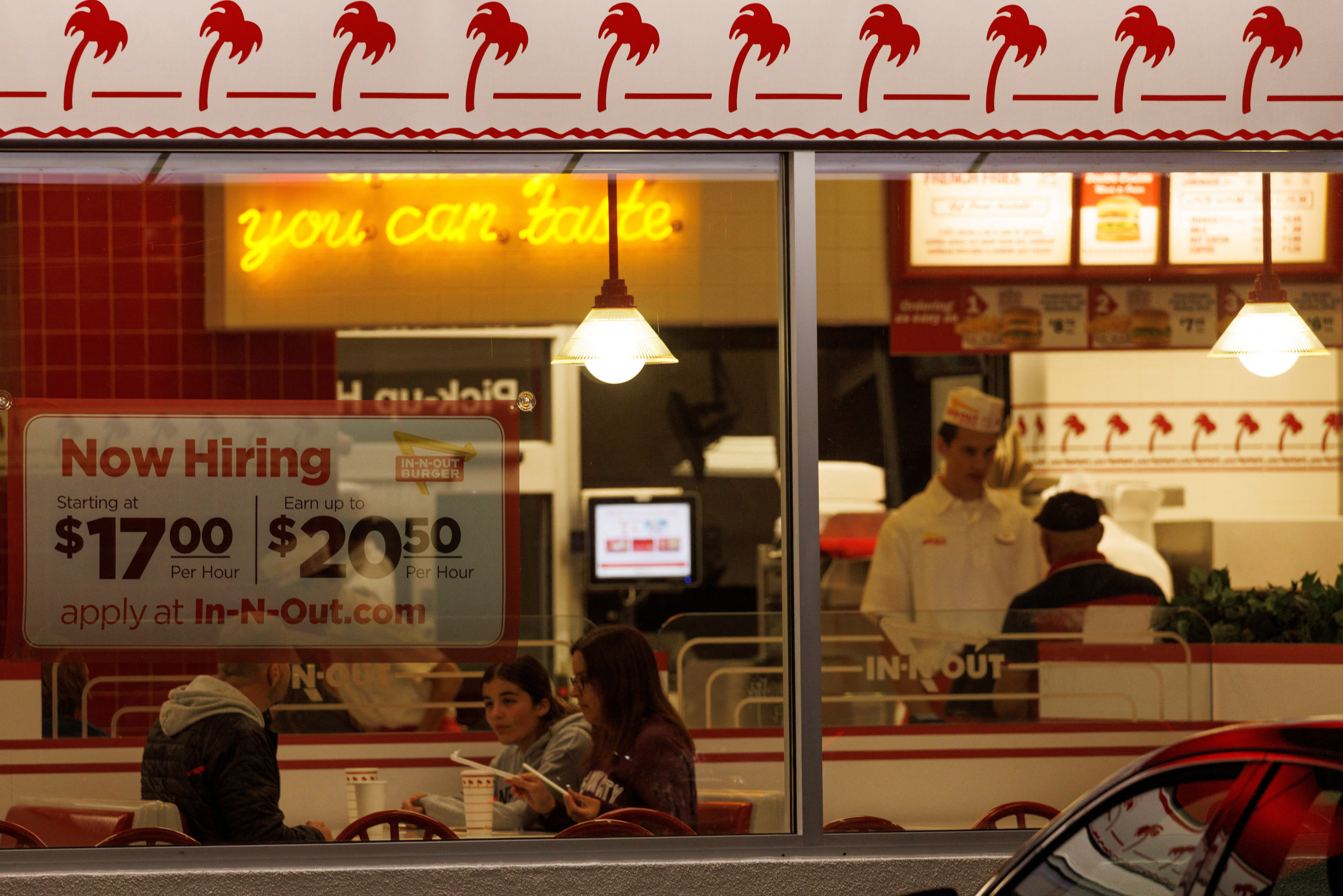 Fast food in Aventura? Better look elsewhere - Caplin News