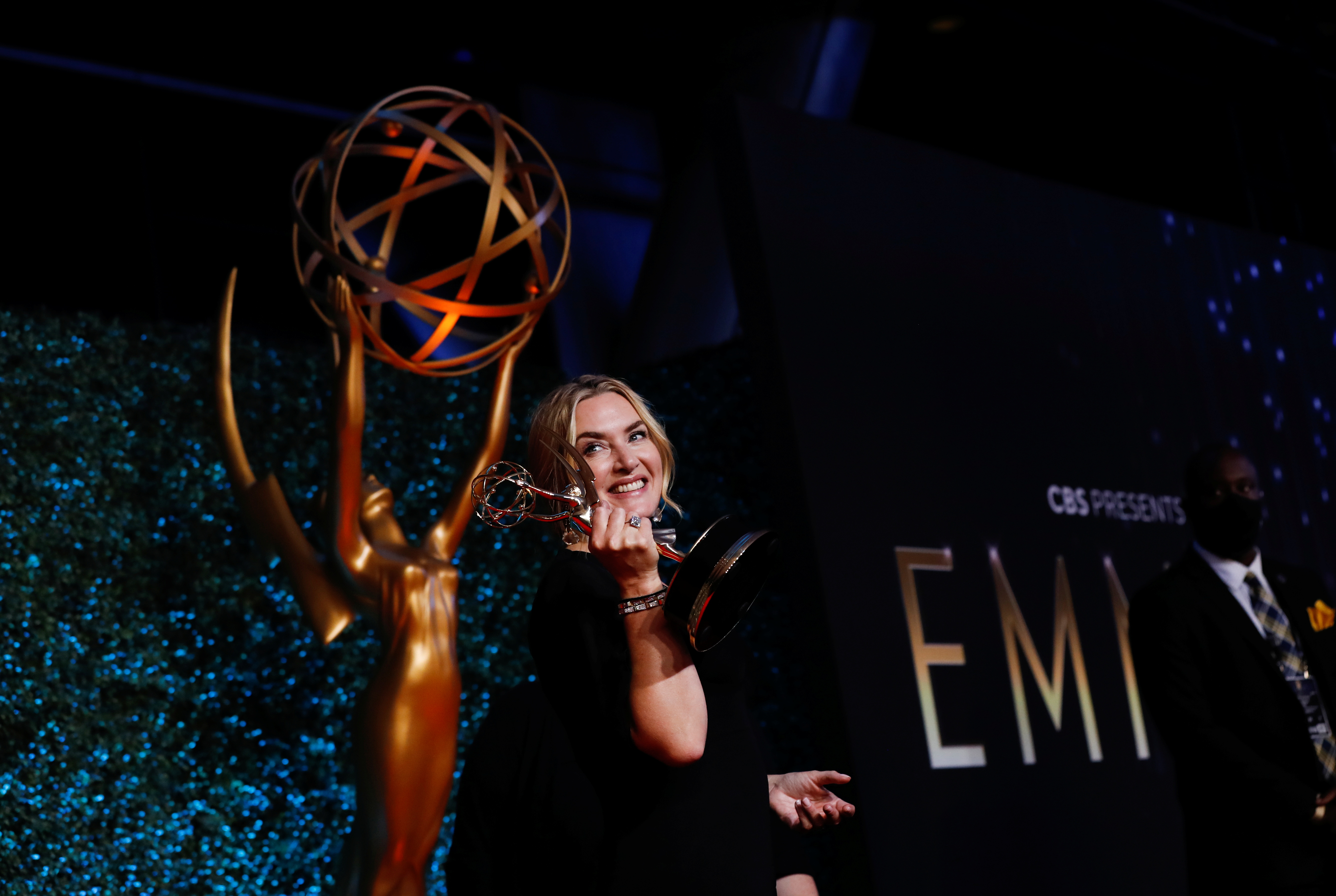 O Gambito da Rainha': após vencer o Emmy, diretor afirma que série não terá  2° temporada - Olhar Digital