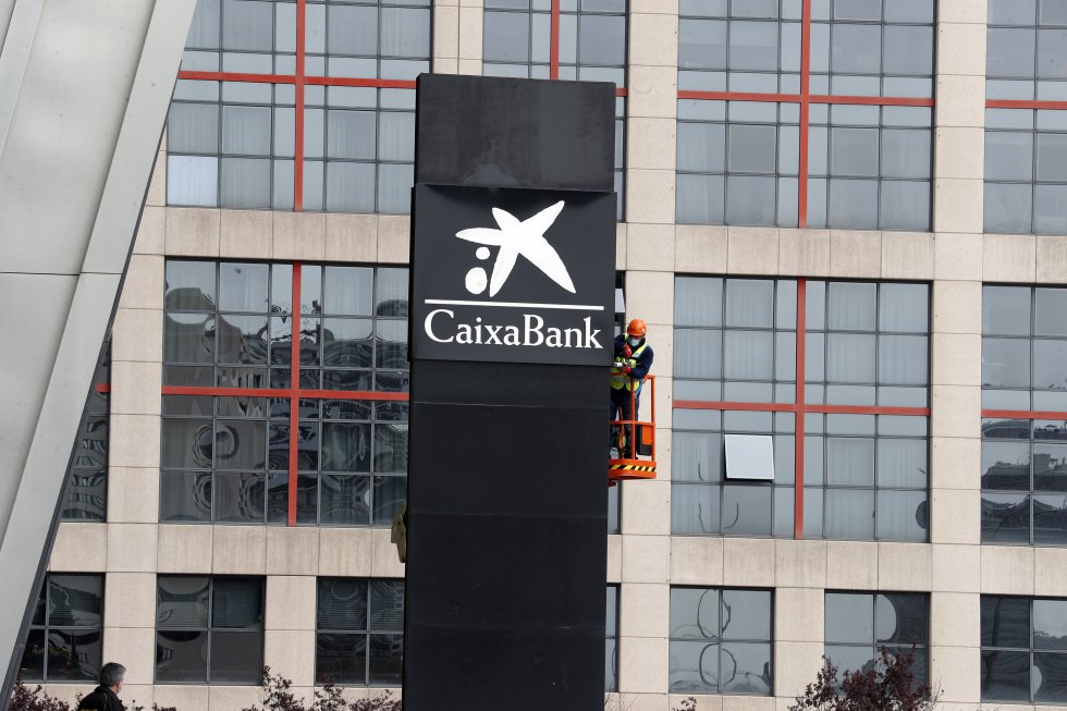 Fusión Caixa - Bankia: De KIO a las torres negras de Diagonal, las