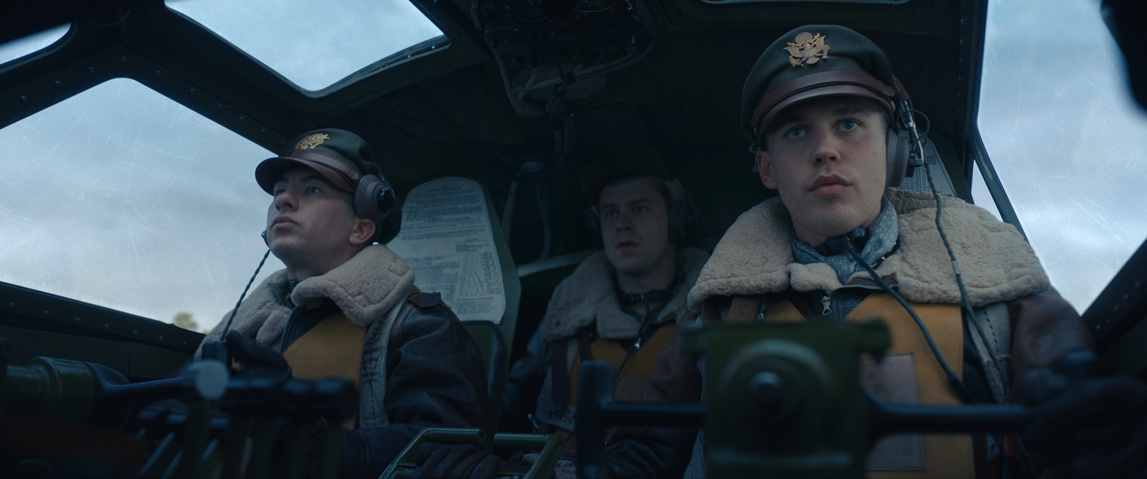 Los amos del aire', los aviadores que aniquilaron las ciudades de la  Alemania nazi y fascinaron a Spielberg