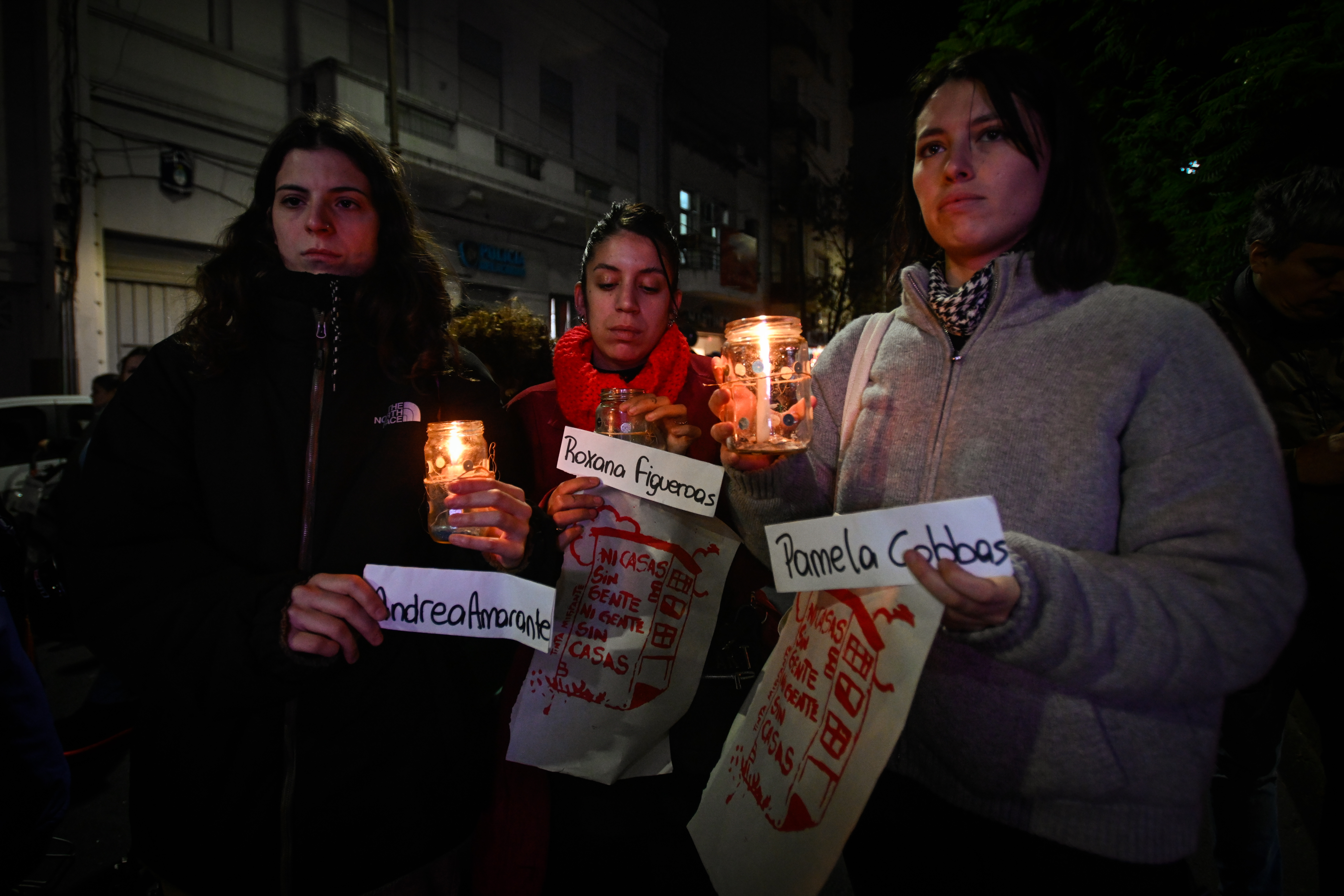 Las mataron por lesbianas”: el asesinato de tres mujeres quemadas vivas  conmociona a Argentina | EL PAÍS Argentina