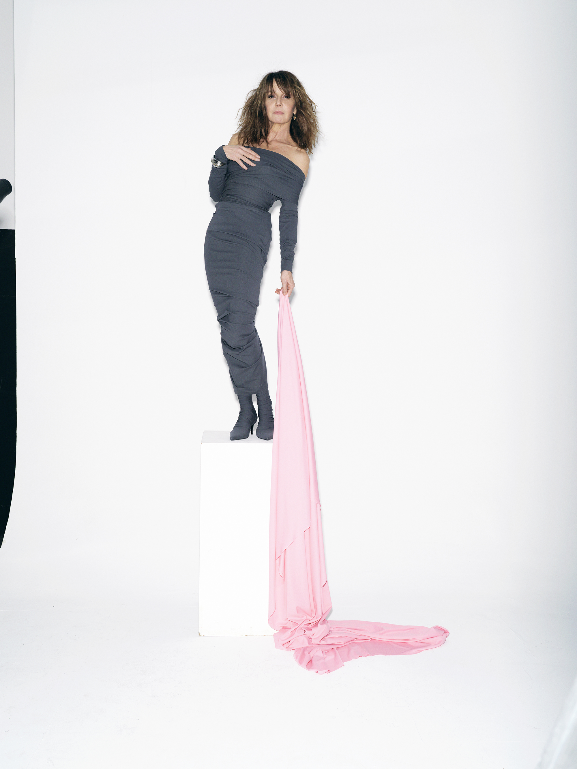 Philippine Leroy-Beaulieu, the surprising star of Emily in Paris: The  MeToo movement was cosmetic. Everyone used the hashtag and then forgot  about it | Culture | EL PAÍS English