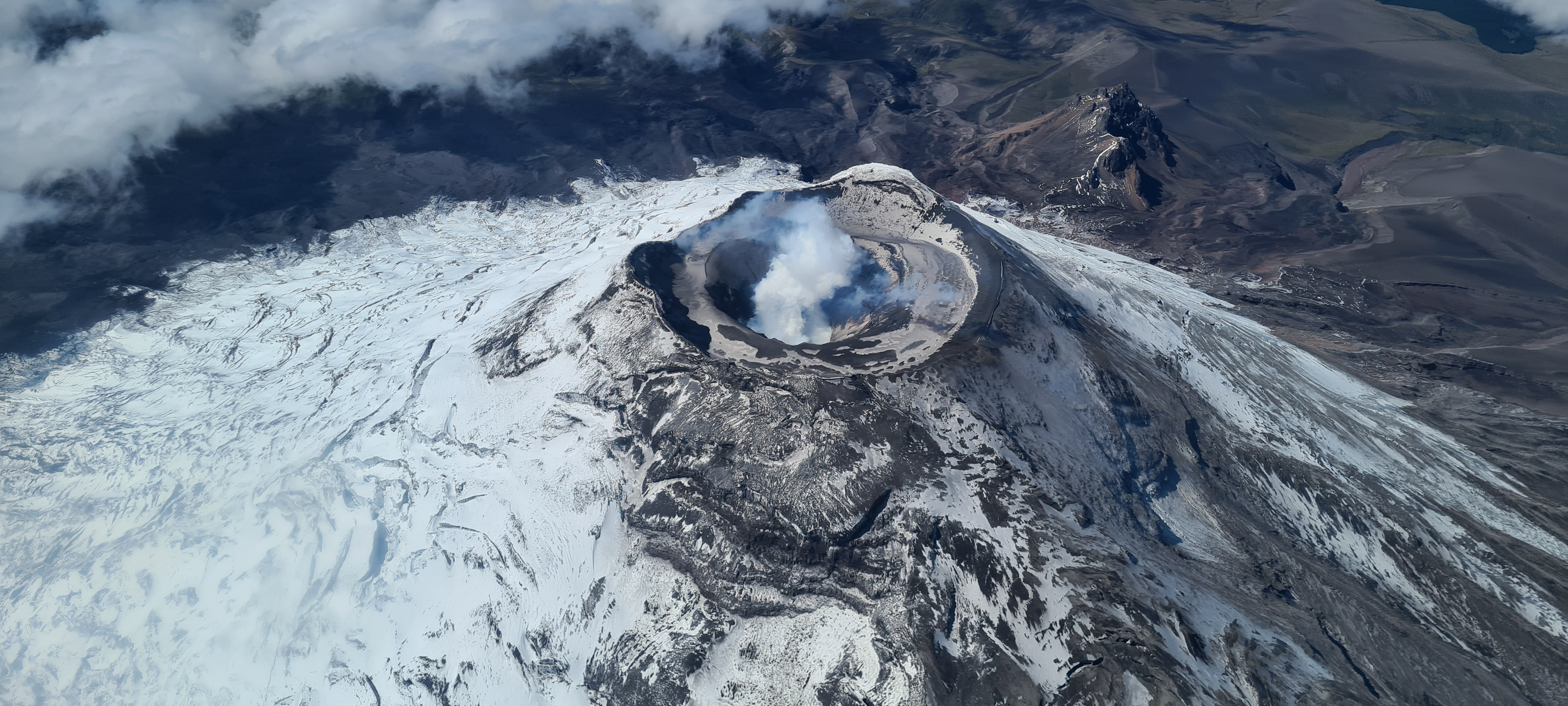 La sofisticada red que monitorea el Cotopaxi, uno de los volcanes más  peligrosos del mundo | América Futura | EL PAÍS América