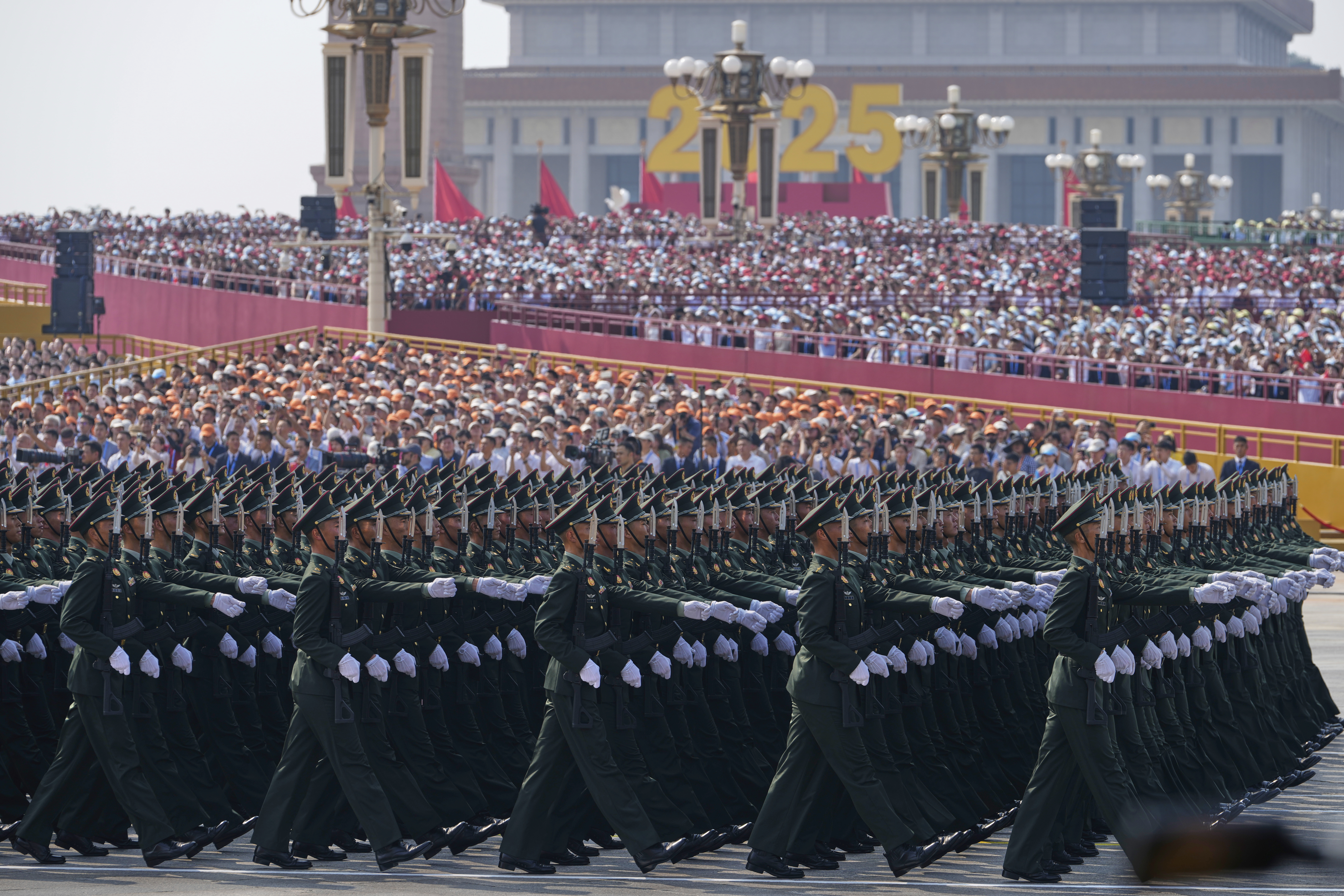 China displays its military might at parade attended by Vladimir Putin and  Kim Jong-Un | International | EL PAÍS English