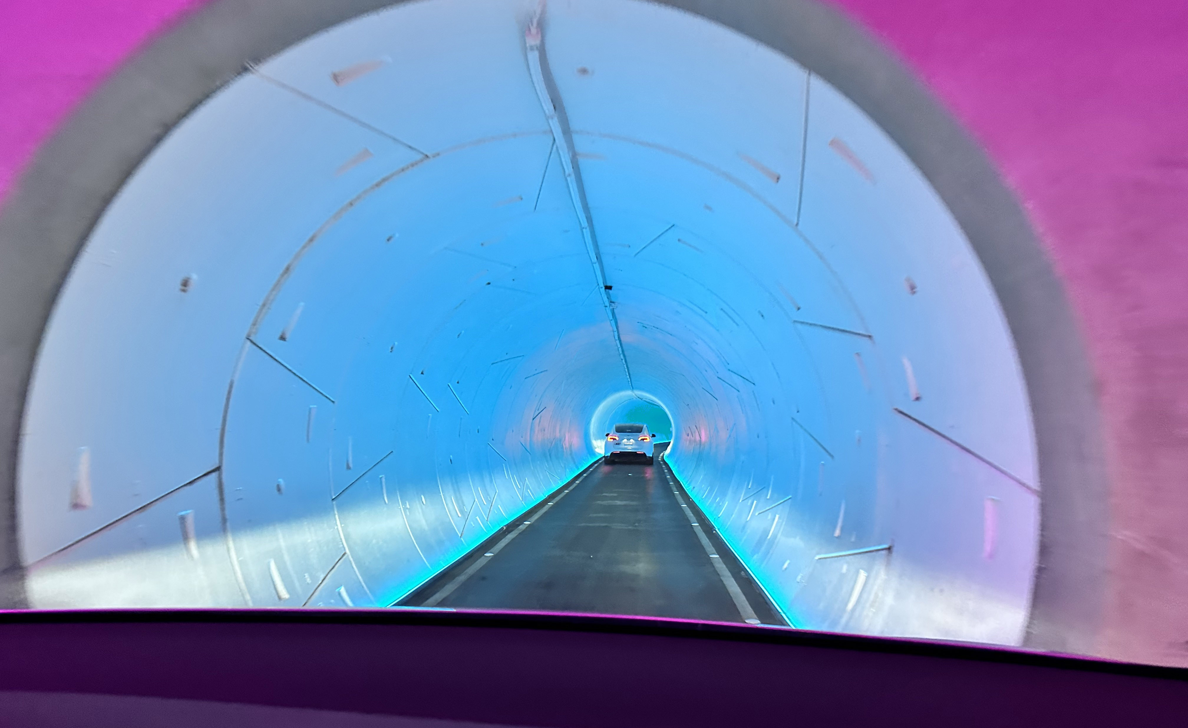 Taking a Ride in the Vegas Loop (Tesla Tunnel) 