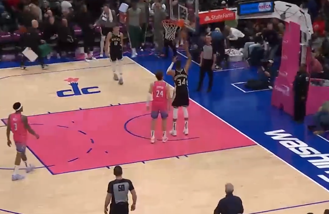 La pillería de Antetokounmpo para conseguir un triple-doble | Deportes |  Cadena SER