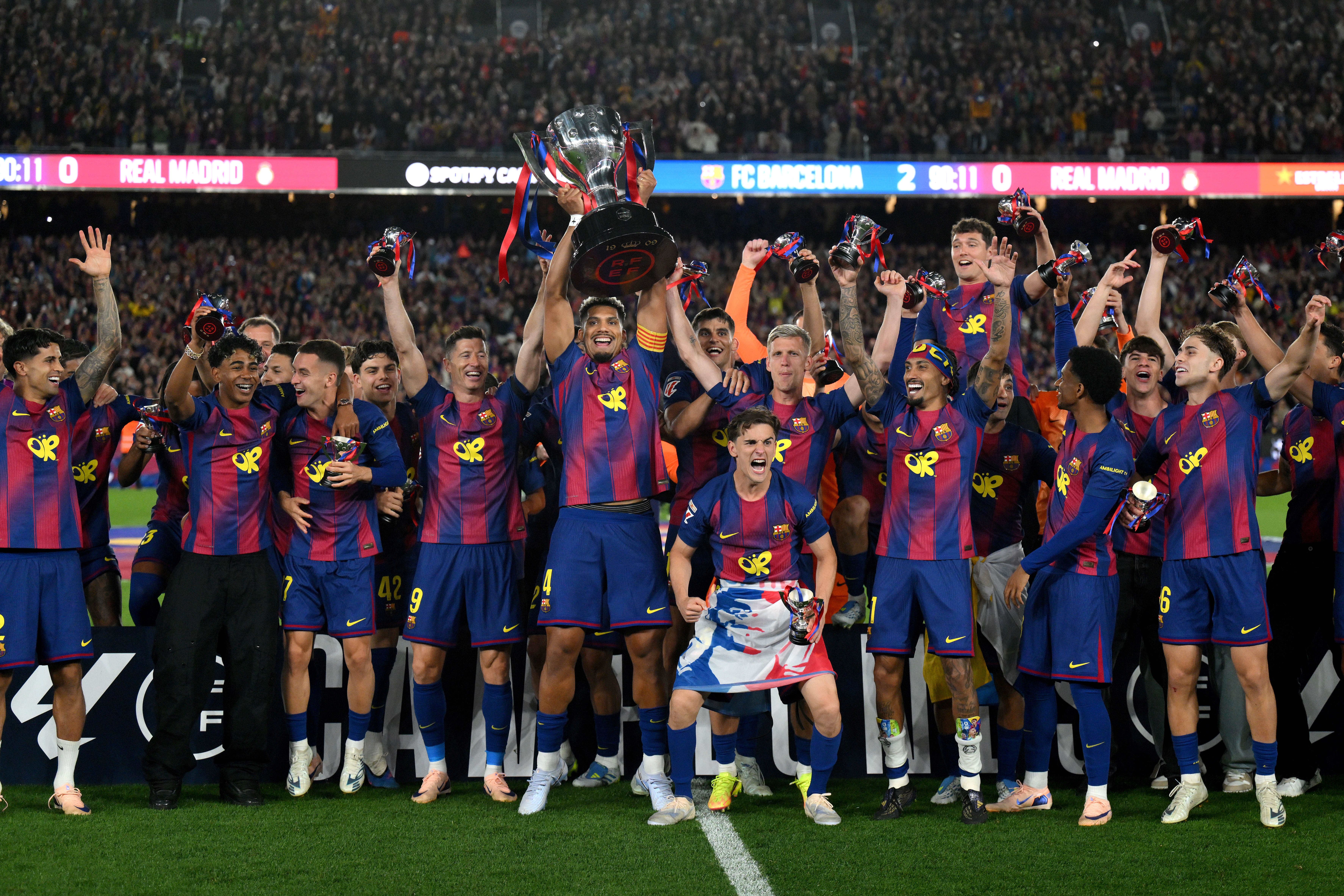 El Barça celebró el título de Liga en su último clásico. Foto: SER