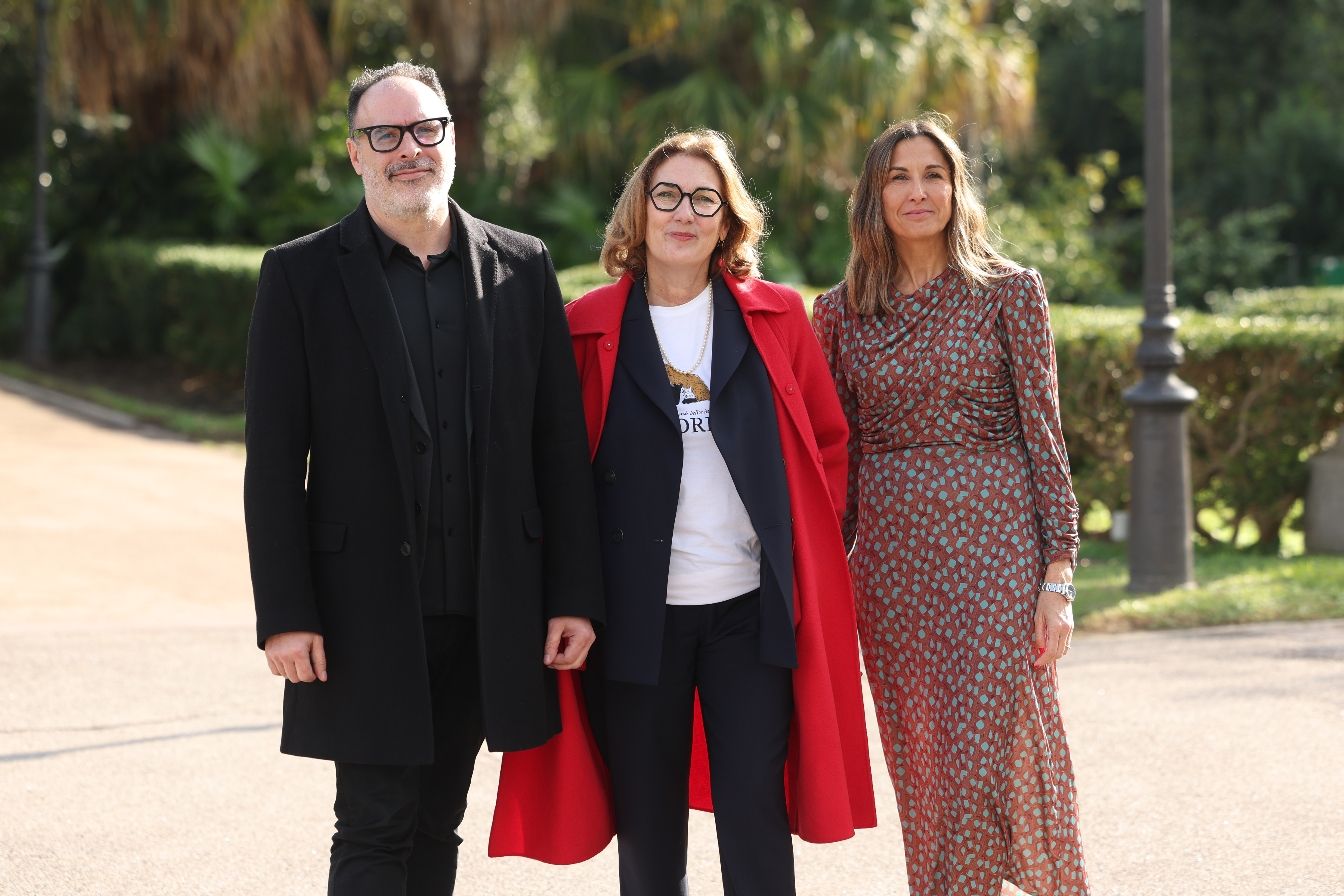 Los directores de la SER, Guillermo Rodríguez, Montserrat Domínguez y Sira Fernández, en el Palacete Albéniz