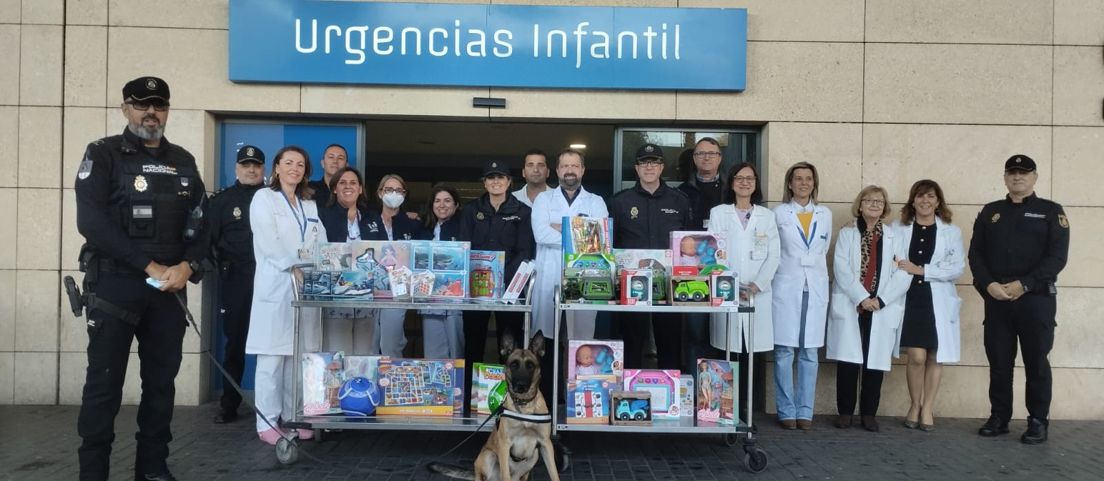 Guardia Nacional entrega regalos en Hospital Materno Infantil