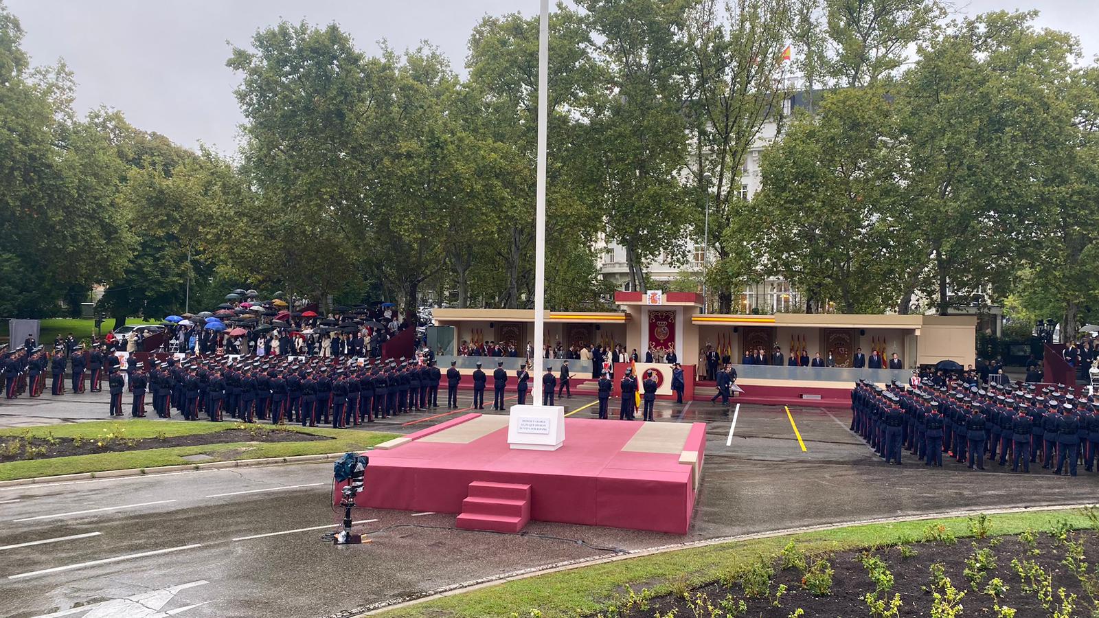 Desfile 12-O, afectado por la lluvia en Madrid