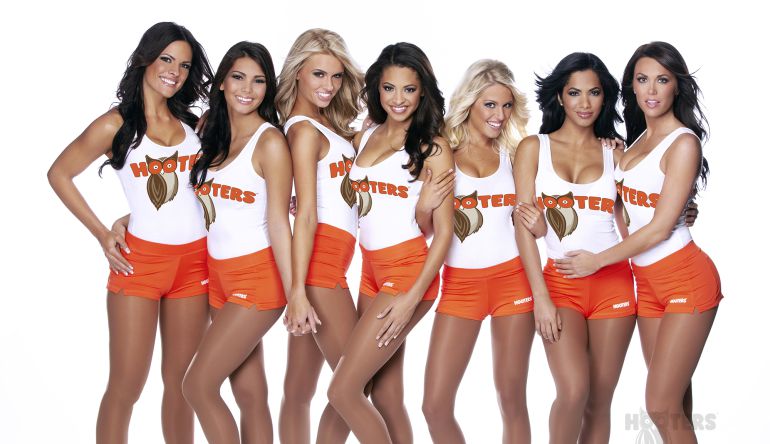 Alitas y escotes: Hooters vuelve a España | Ocio y cultura | Cadena SER