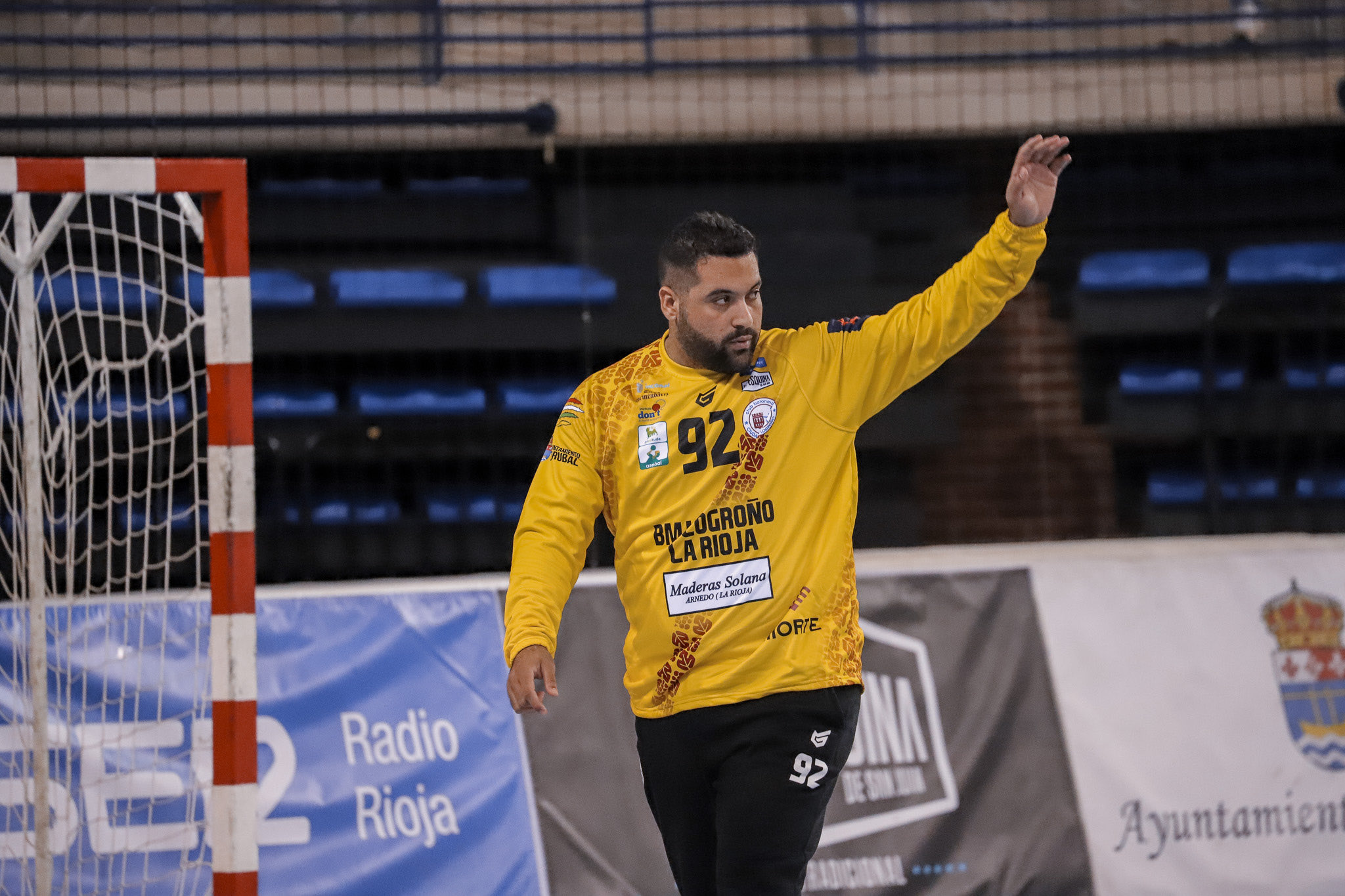 El último baile de Mohamed Aly con el Balonmano Logroño | Más deportes |  Deportes | Cadena SER