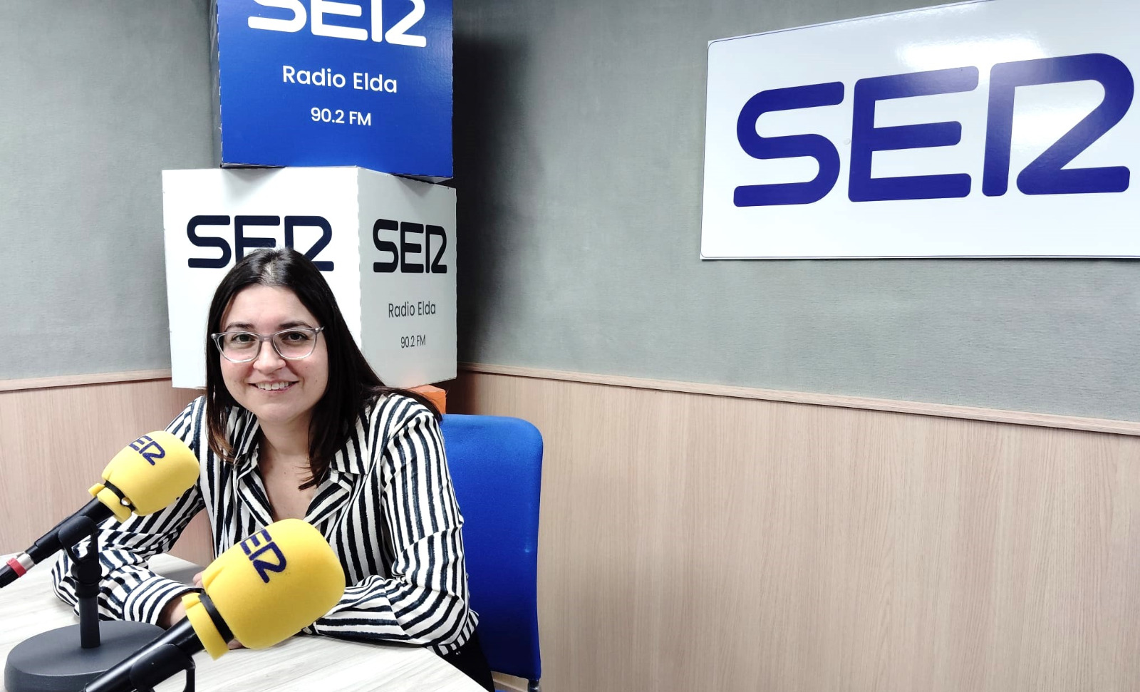 Rocío Navarro, jefa del departamento de Electricidad y Electrónica del IES La Torreta de Elda, en Radio Elda Cadena SER