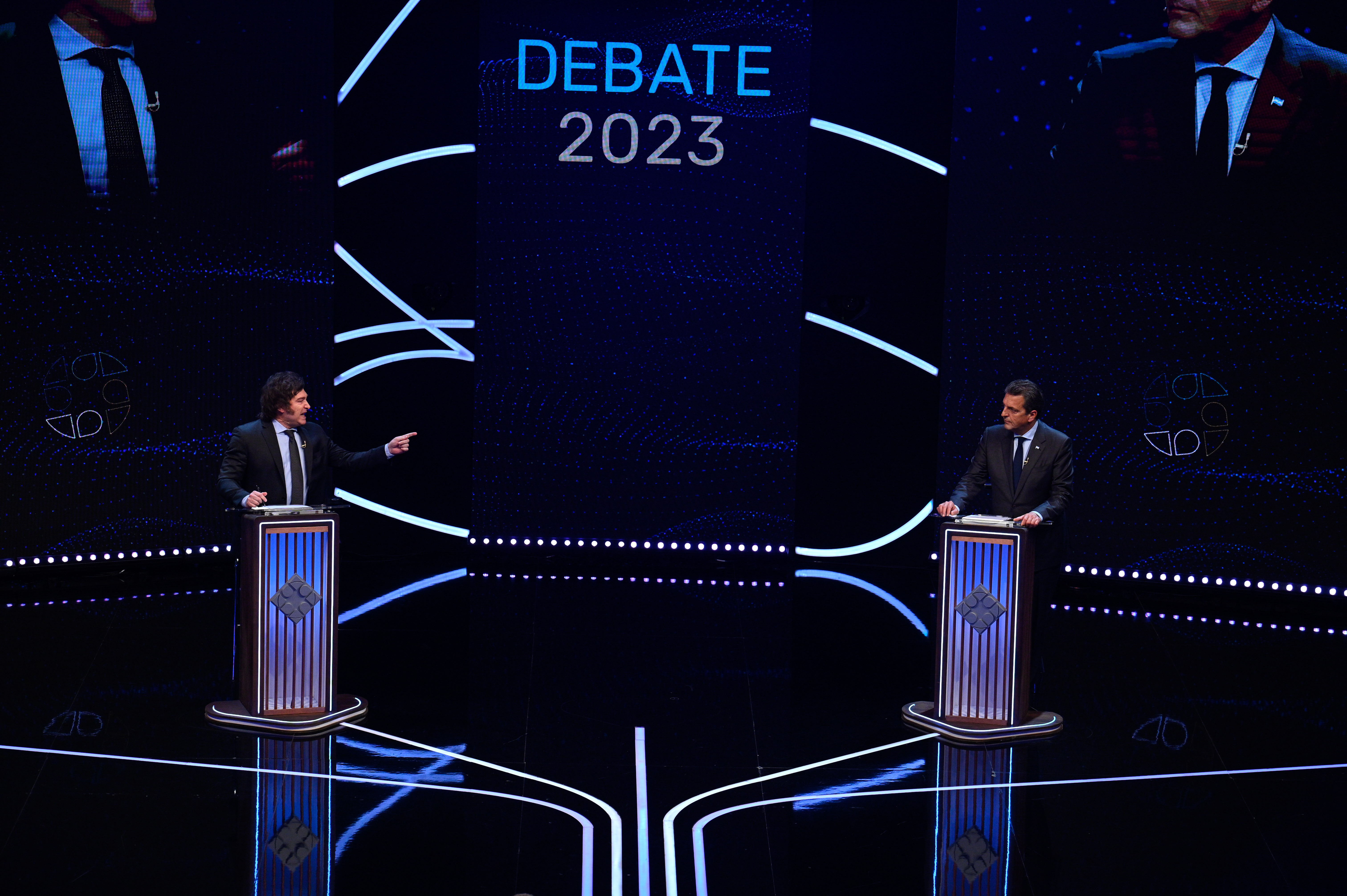Fuertes cruces entre Massa y Milei en el último debate presidencial antes del balotaje