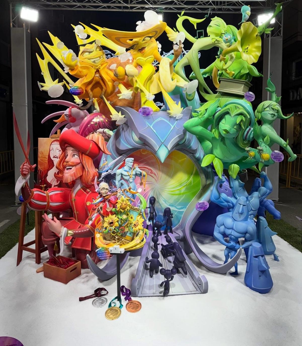 Raúl García Pertusa ha logrado el 11º premio en la Sección Especial infantil con su monumento para la falla Gayano Lluch