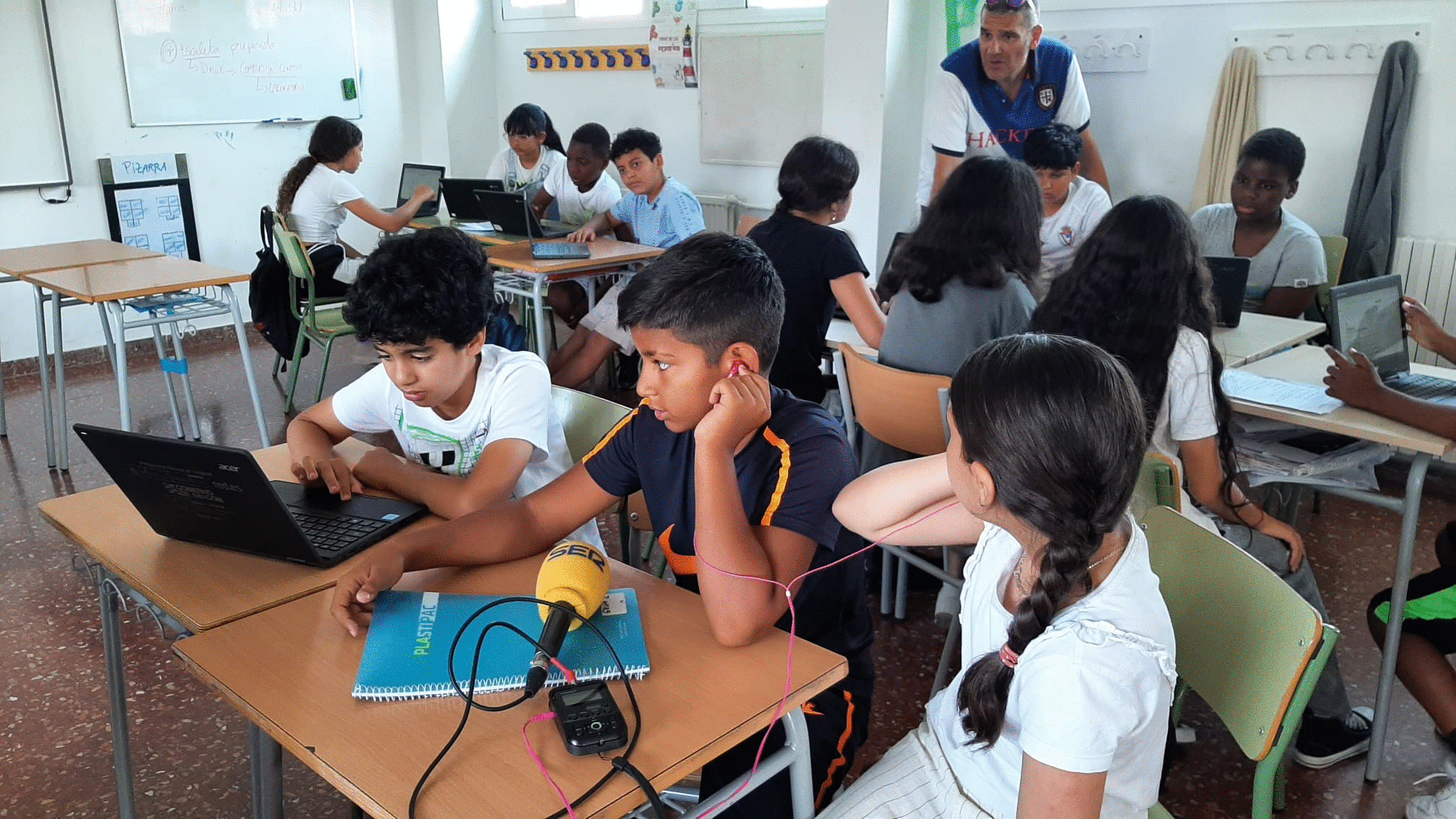 El colegio Ramiro Soláns de Zaragoza, una escuela de cambio y compromiso  con las familias | Sociedad | Cadena SER