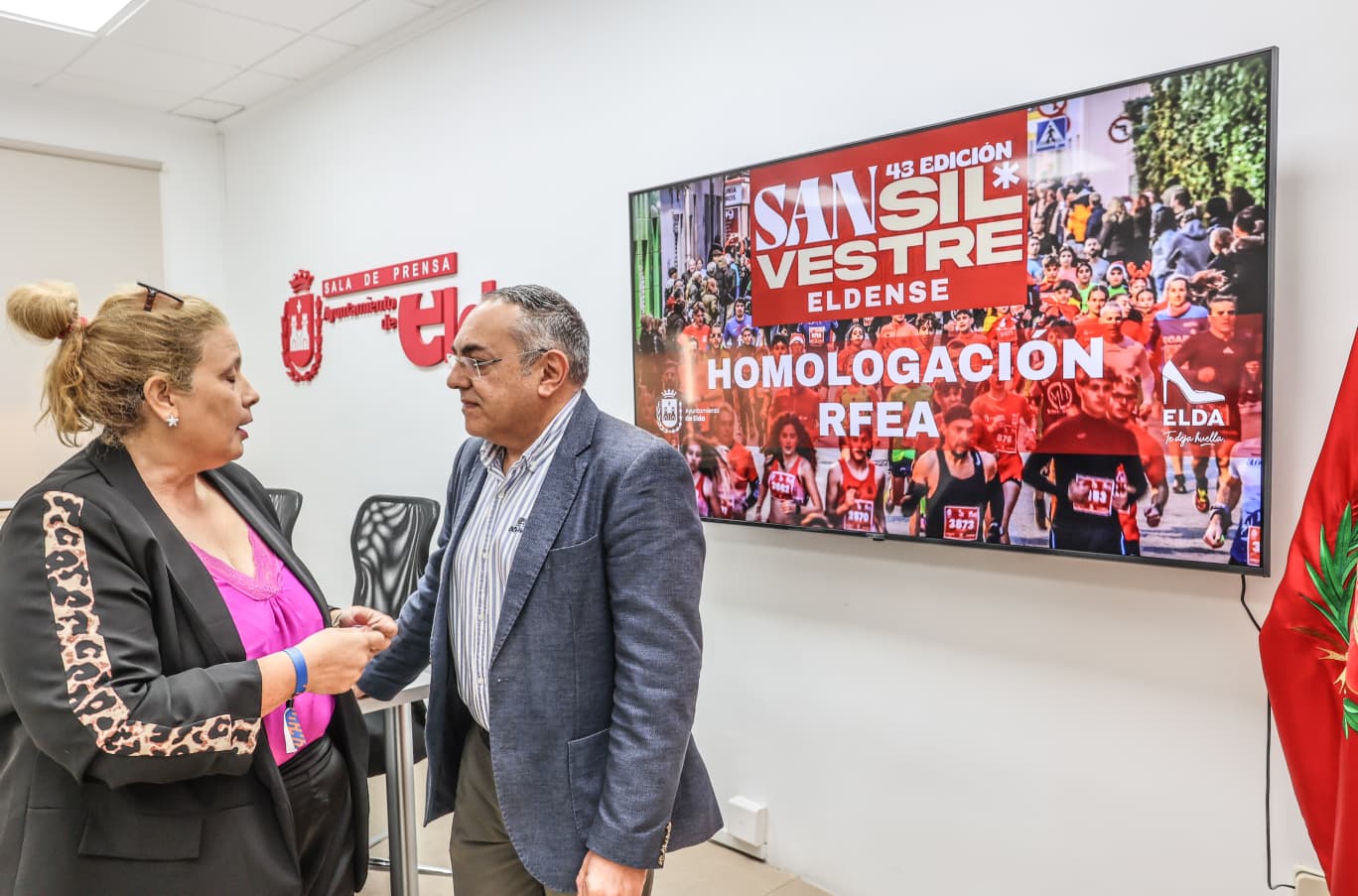 María José Orugo, Vpta. de la RFEA, y Enrique Quiles, edil de Deportes de Elda