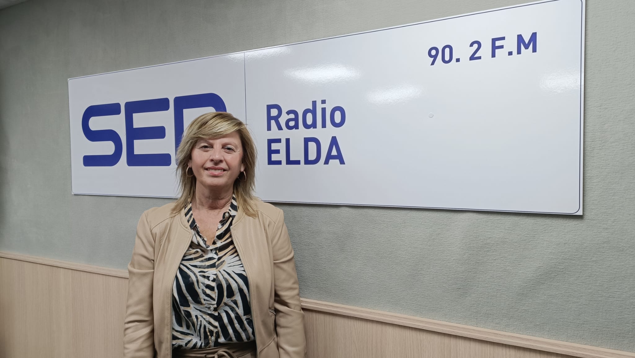 Mar, en el estudio de Radio Elda SER.