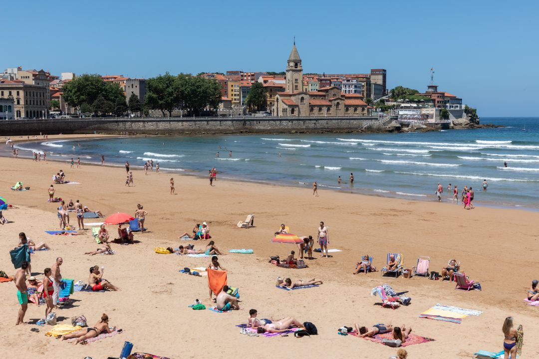 Gijón, líder turístico de las ciudades del norte de España en el verano de  la pandemia, Actualidad