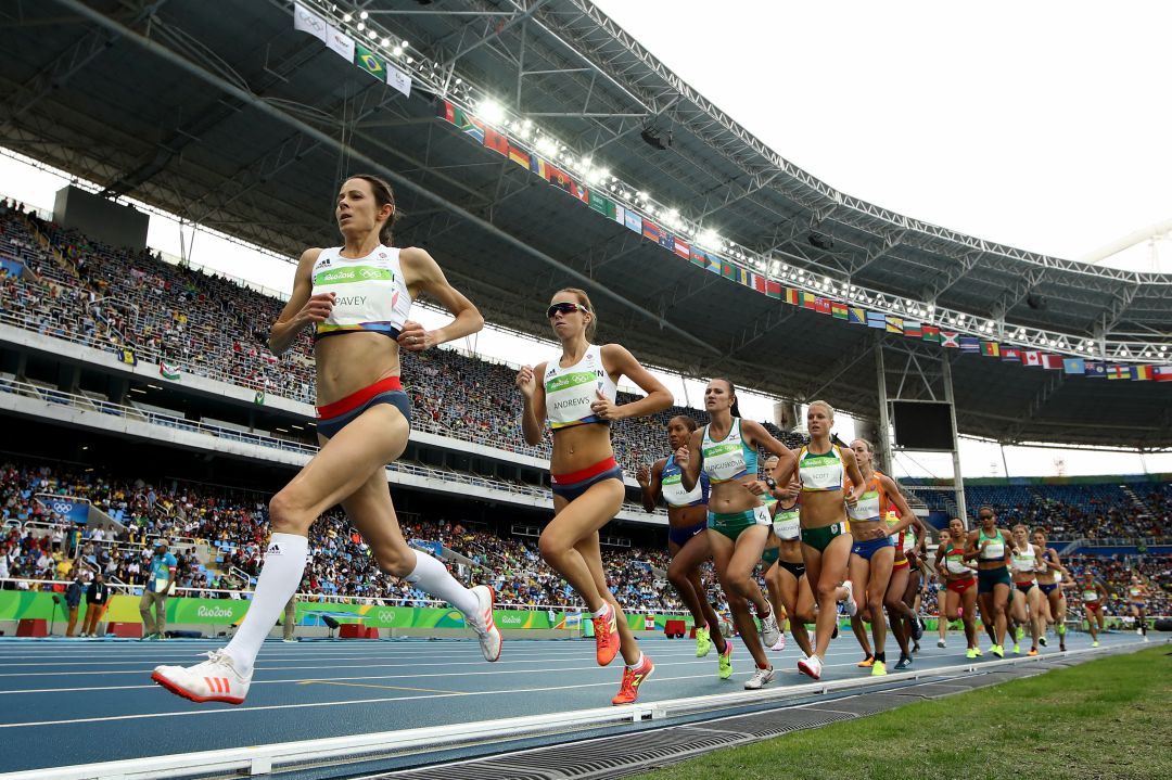 Cascada críticas a Nike por suspender sus patrocinios a atletas olímpicas embarazadas Actualidad | Cadena SER