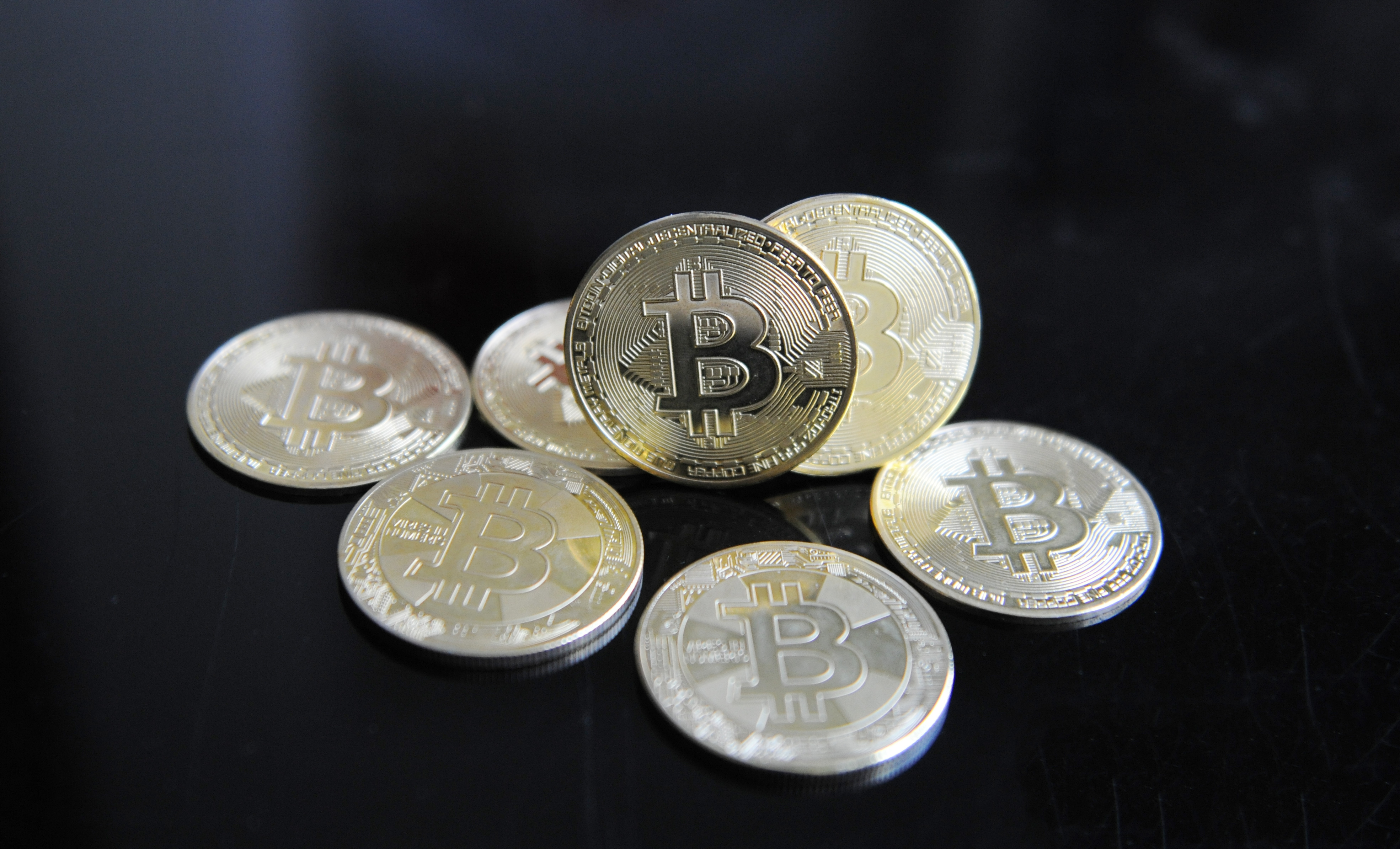 El bitcoin pierde el 70% de lo que valió y deja a miles de personas  atrapadas con sus ahorros en rojo | Economía y negocios | Actualidad |  Cadena SER