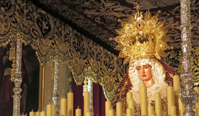 El palio de la Esperanza de las Cinco Llagas y la Virgen de la O: un paralelismo entre Sevilla y Jerez