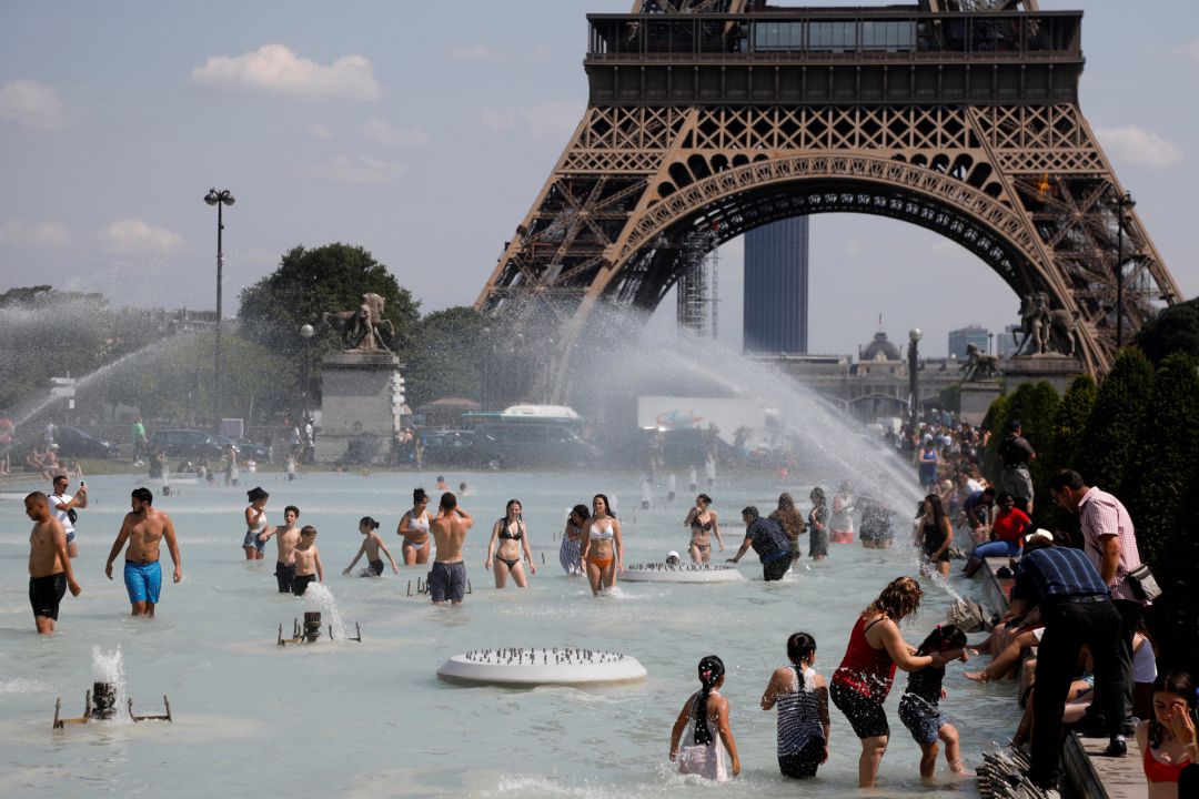 Las medidas de Francia para combatir la ola de calor: un tercio de los  coches no podrán circular | Internacional | Actualidad | Cadena SER