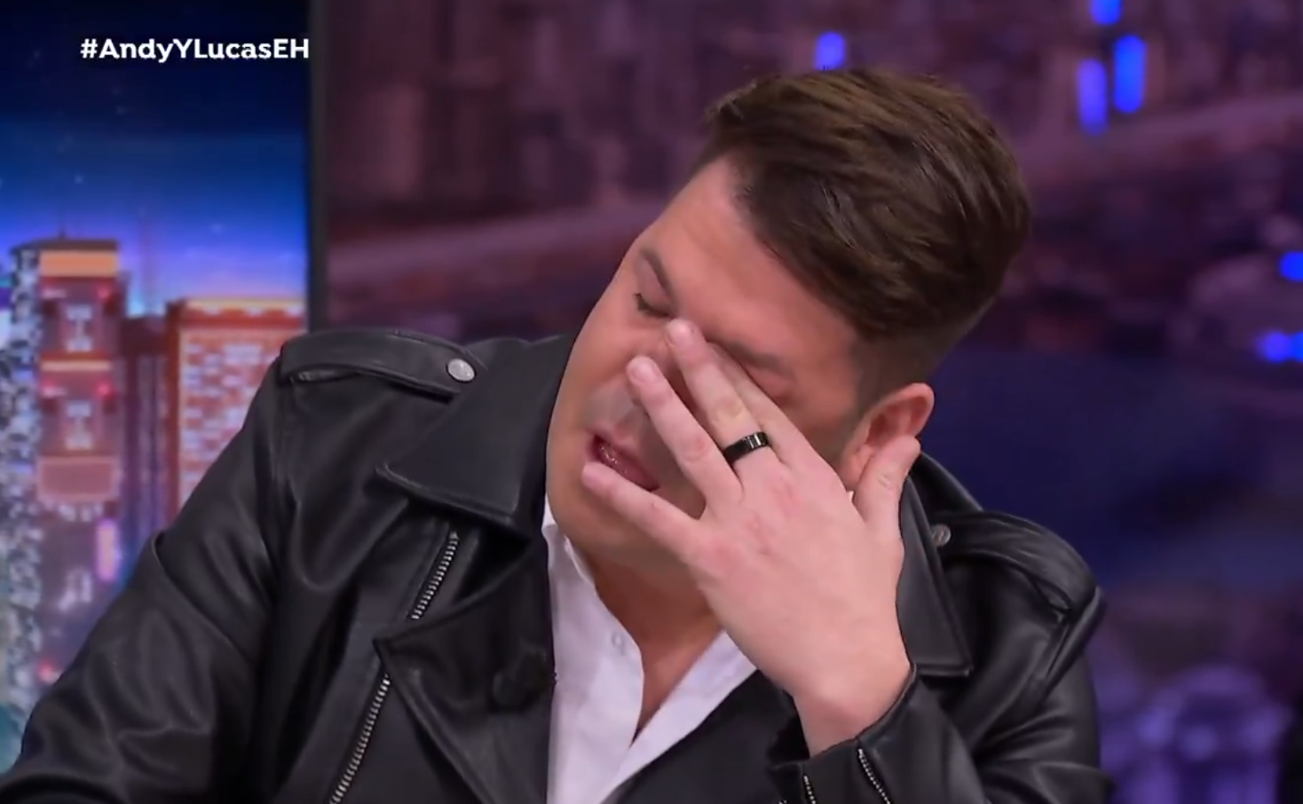 Lucas, de Andy y Lucas, rompe a llorar en 'El Hormiguero' al desvelar la  verdad sobre su nariz: "Ha sido culpa mía" | Sociedad | Cadena SER