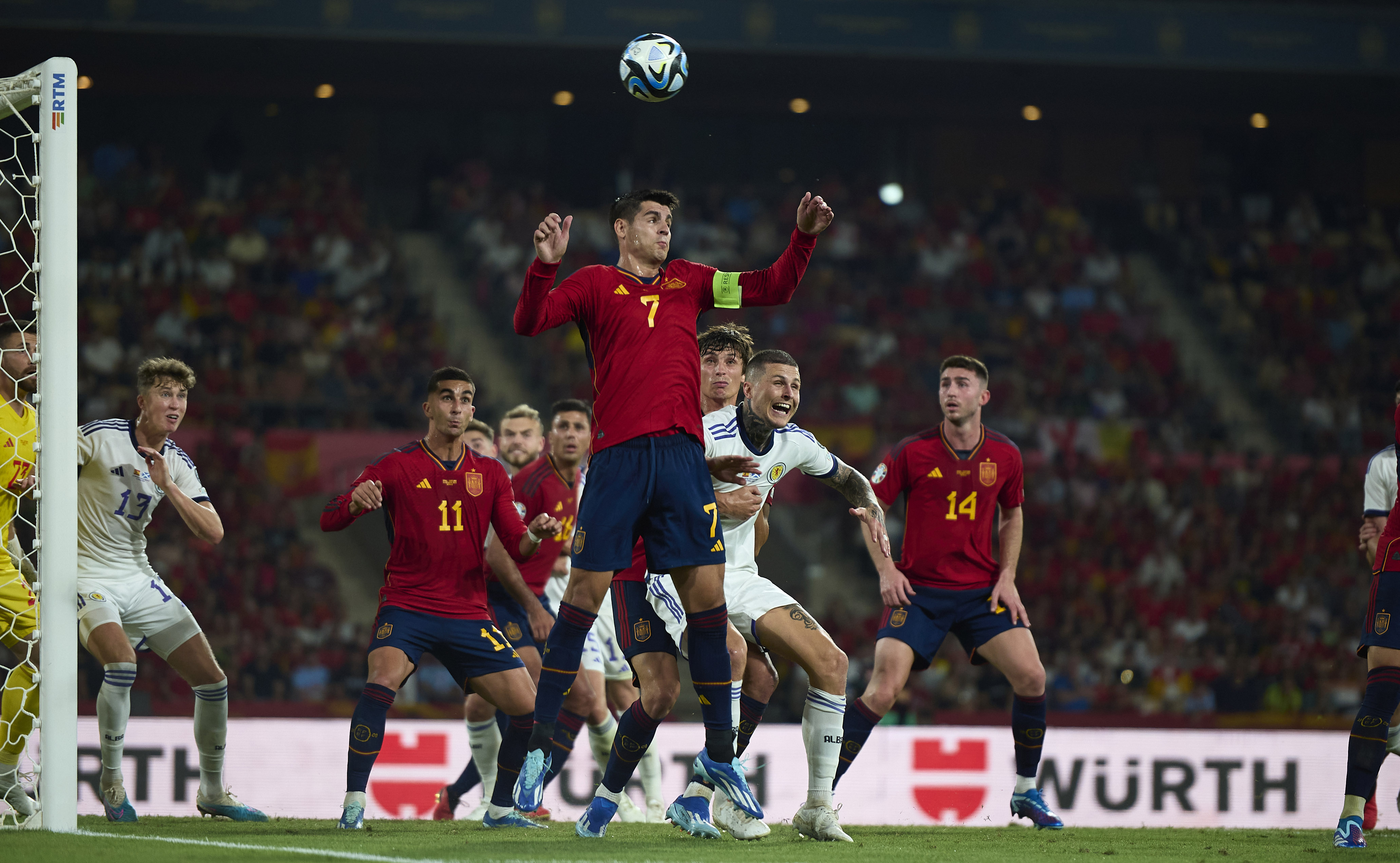 "Mañana se va a medir la solidez de un equipo al que el otro día con casi nada le hacen daño": 'El Sanedrín' analiza qué se juega la selección española ante Noruega