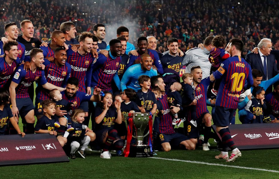 La celebración de la victoria del Barcelona en la Liga, en imágenes | Galería | Cadena SER